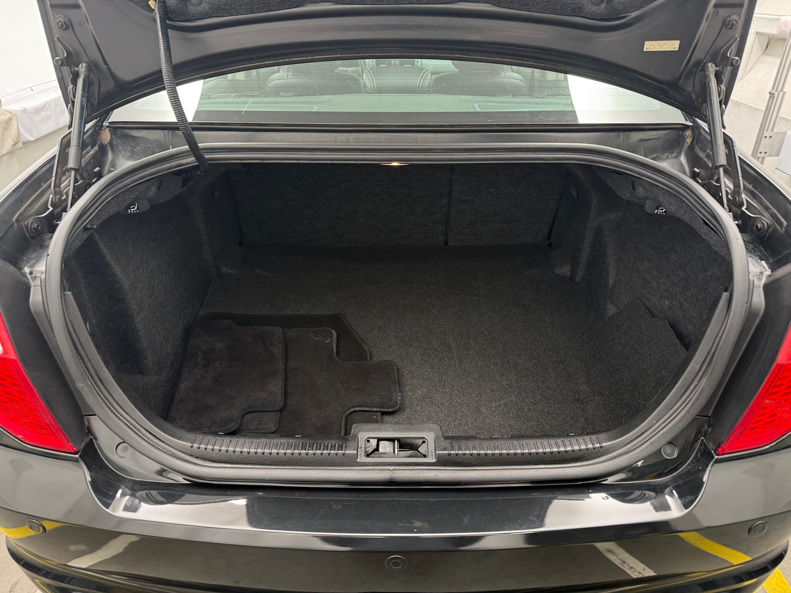 Thumbnail: 2011 Ford Fusion - 6
