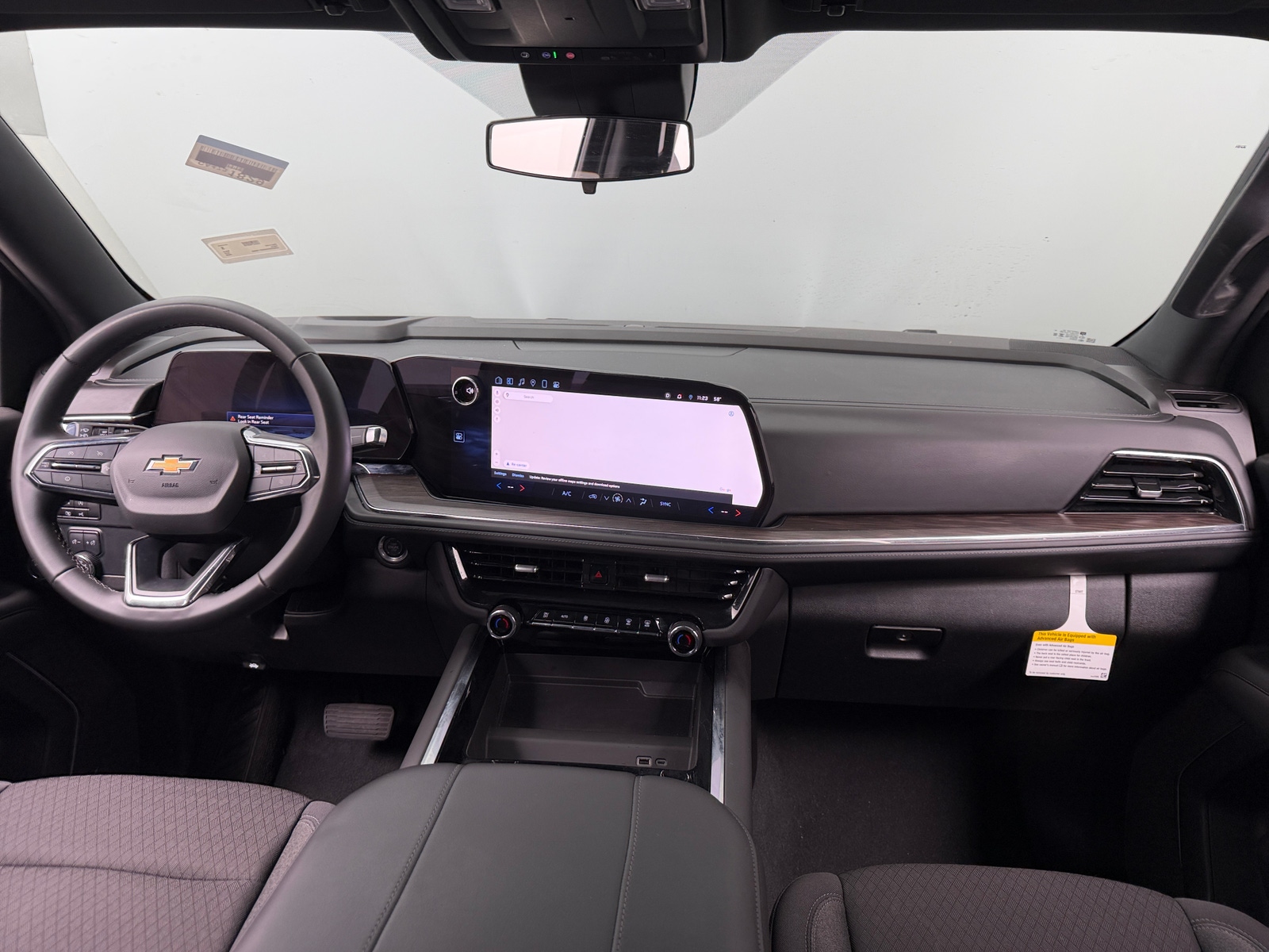 Thumbnail: 2025 Chevrolet Tahoe - 3