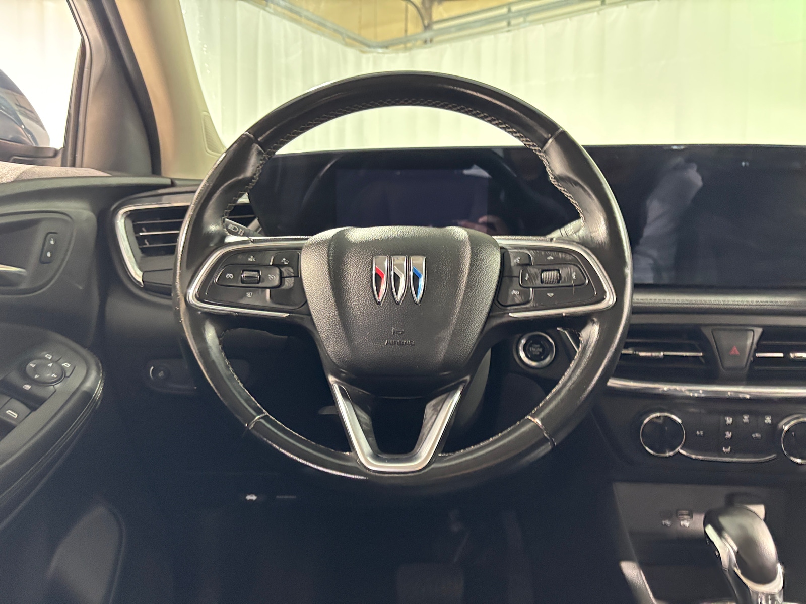 Thumbnail: 2024 Buick Encore GX - 4