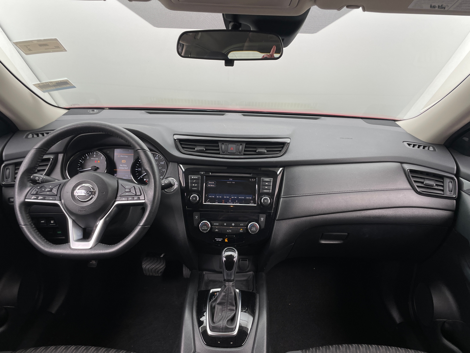Thumbnail: 2020 Nissan Rogue - 3