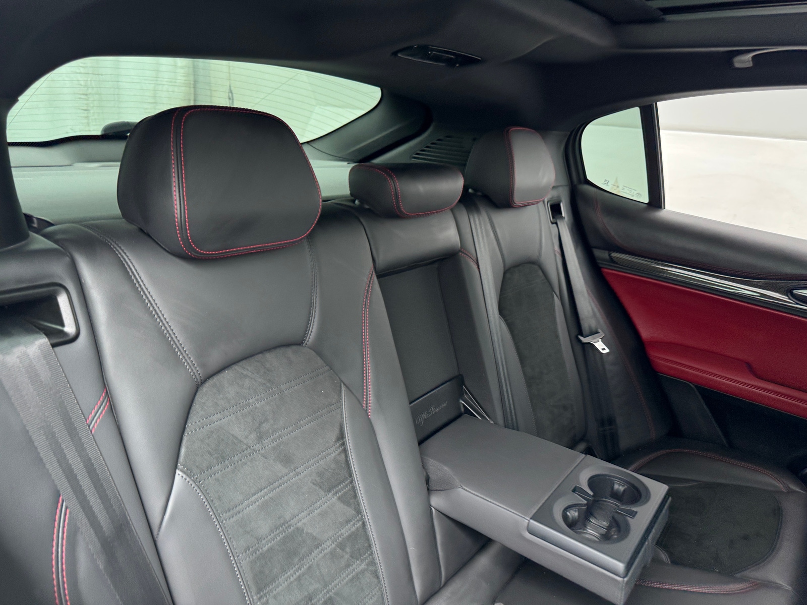 Thumbnail: 2019 Alfa Romeo Stelvio - 5