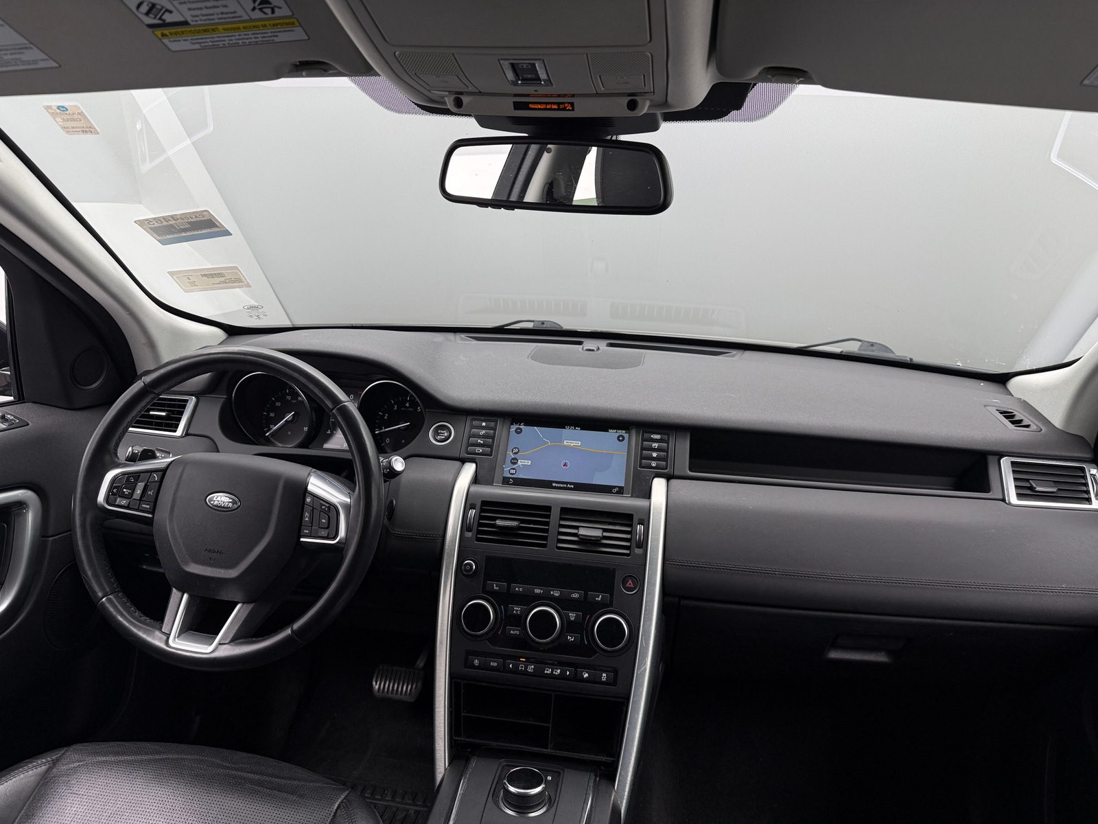 Thumbnail: 2019 Land Rover Discovery Sport - 2