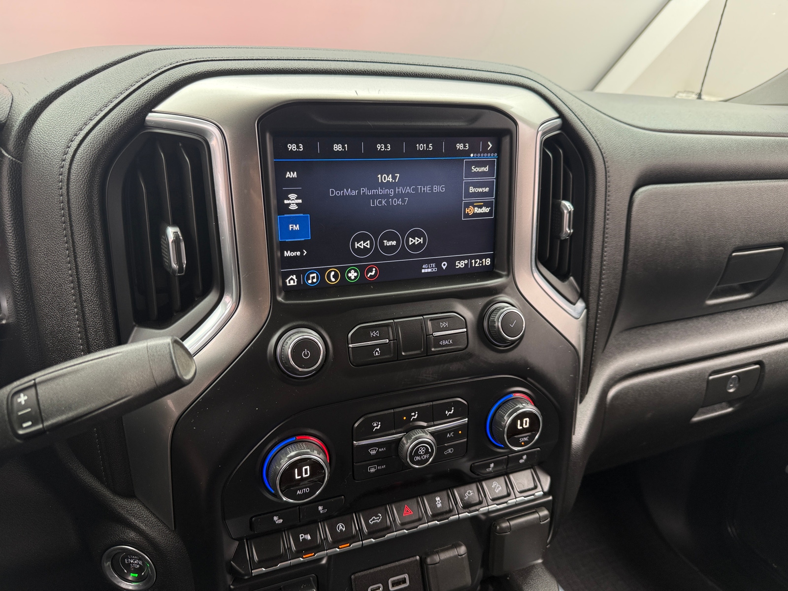 Thumbnail: 2019 Chevrolet Silverado 1500 - 4