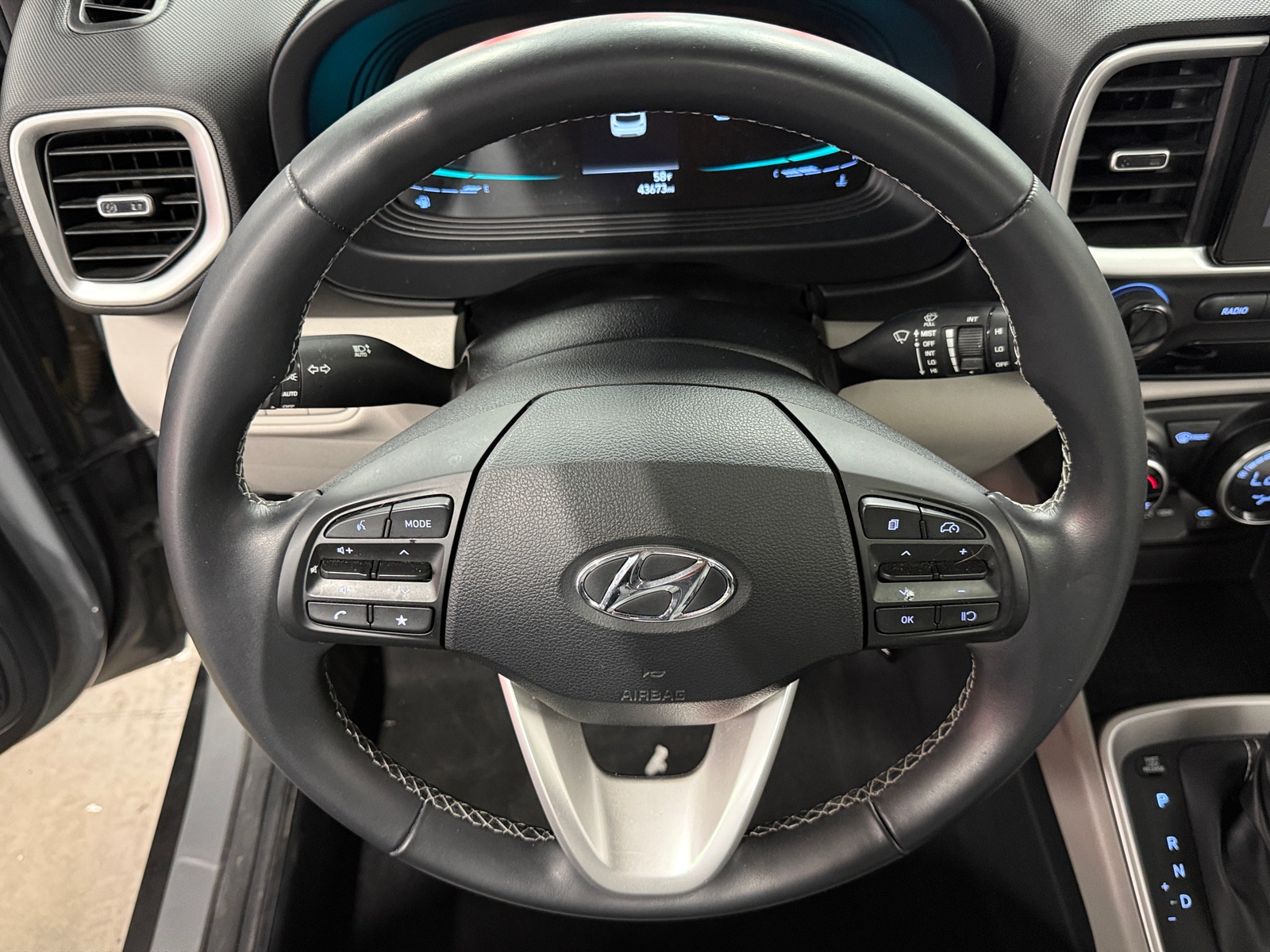 Thumbnail: 2023 Hyundai Venue - 5