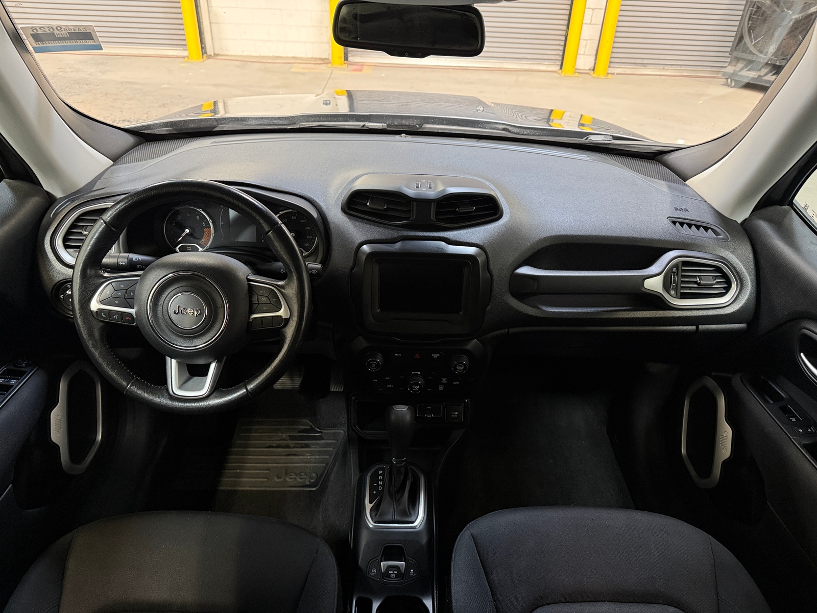 Thumbnail: 2019 Jeep Renegade - 3