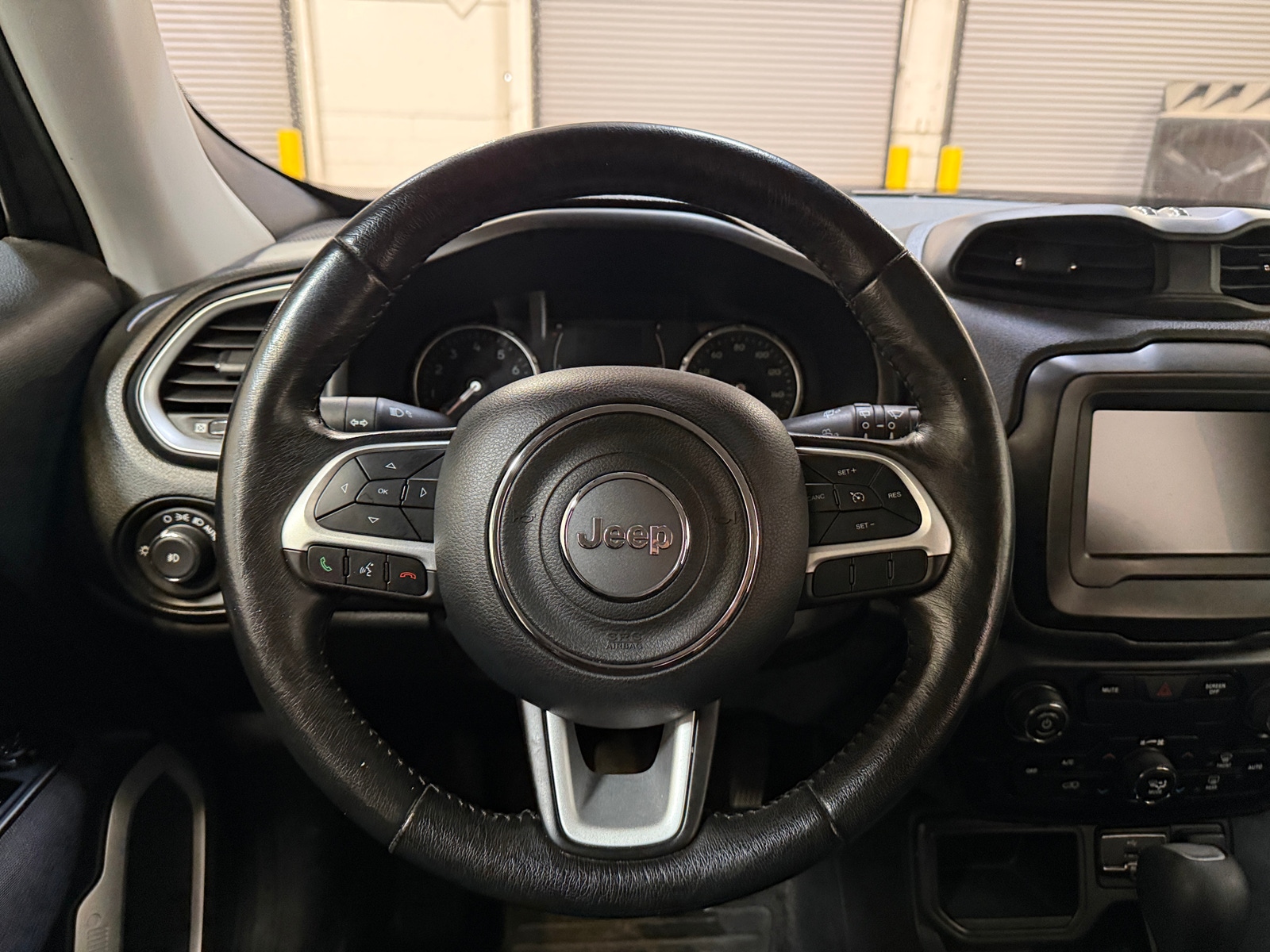 Thumbnail: 2019 Jeep Renegade - 5