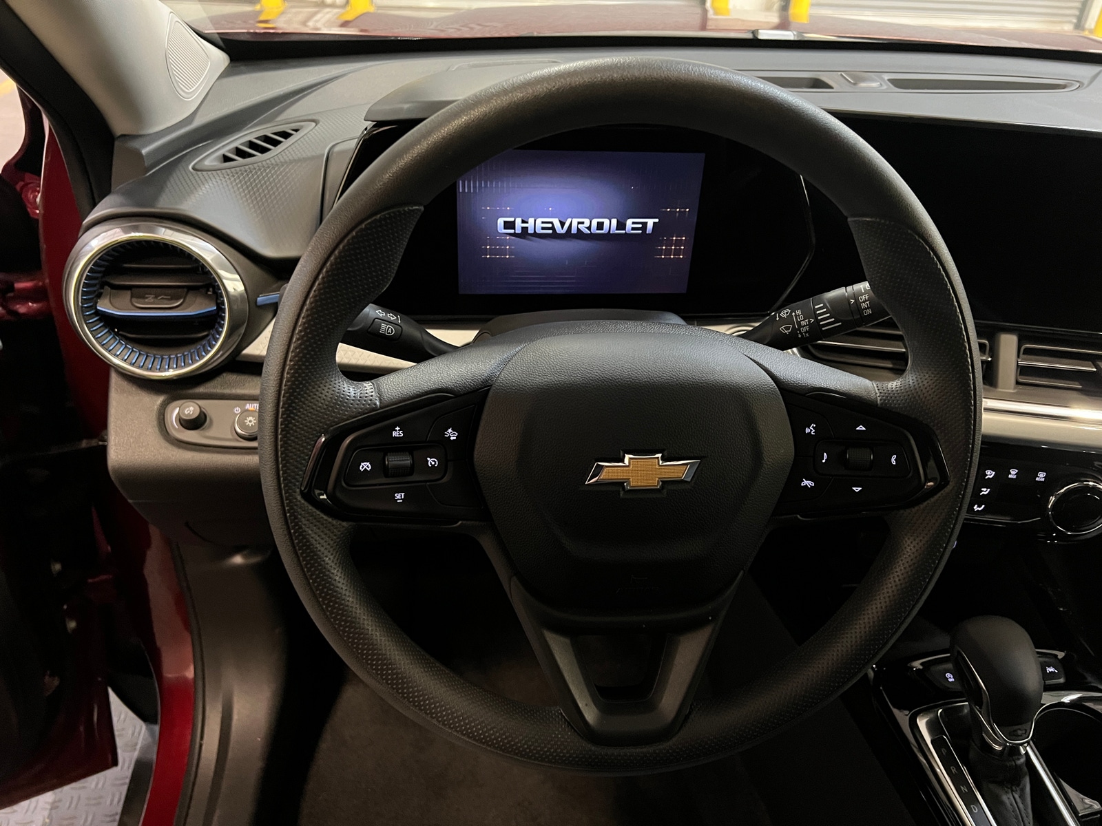 Thumbnail: 2025 Chevrolet Trax - 5