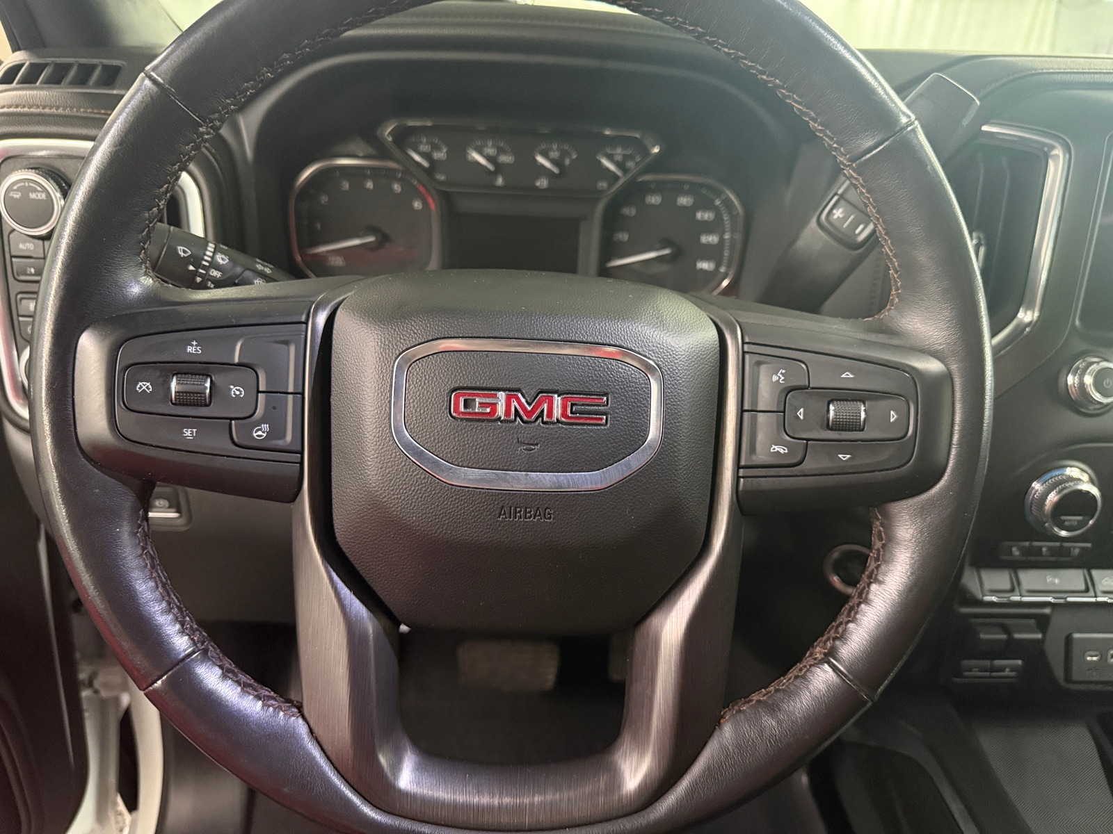Thumbnail: 2022 GMC Sierra 1500 - 4