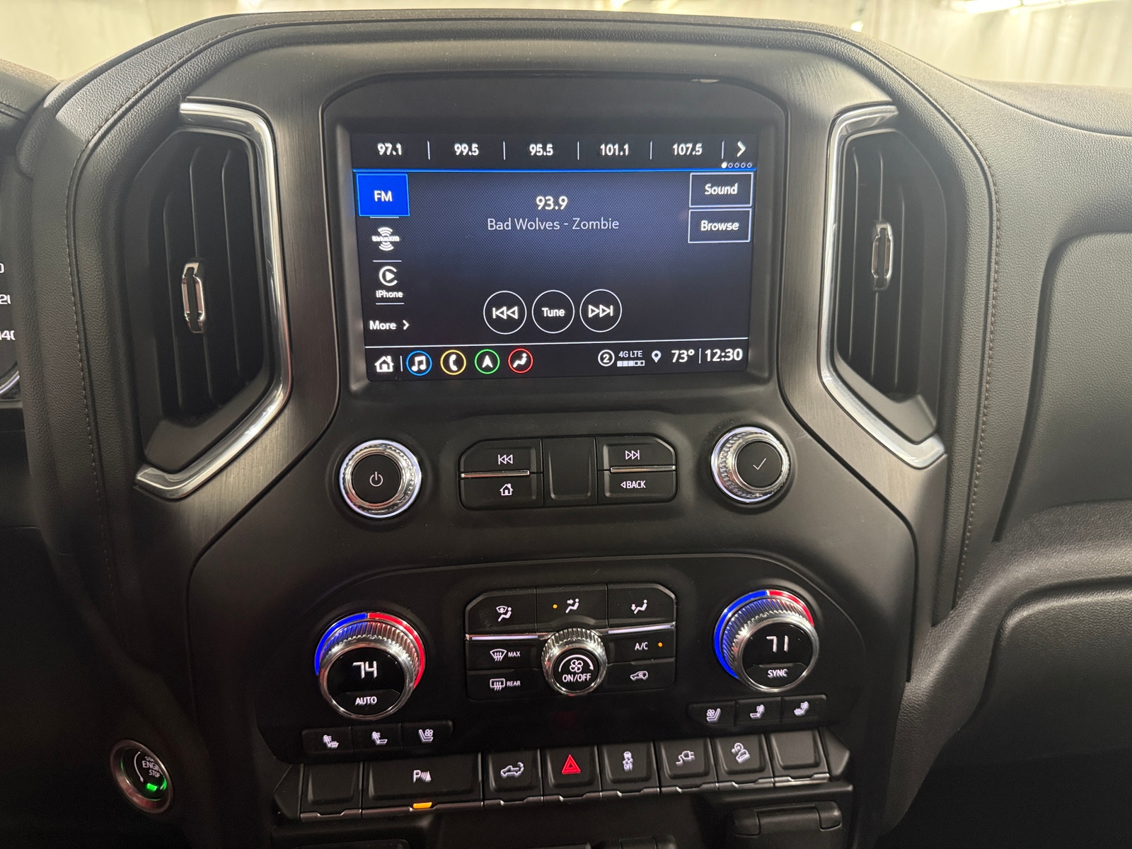 Thumbnail: 2022 GMC Sierra 1500 - 3