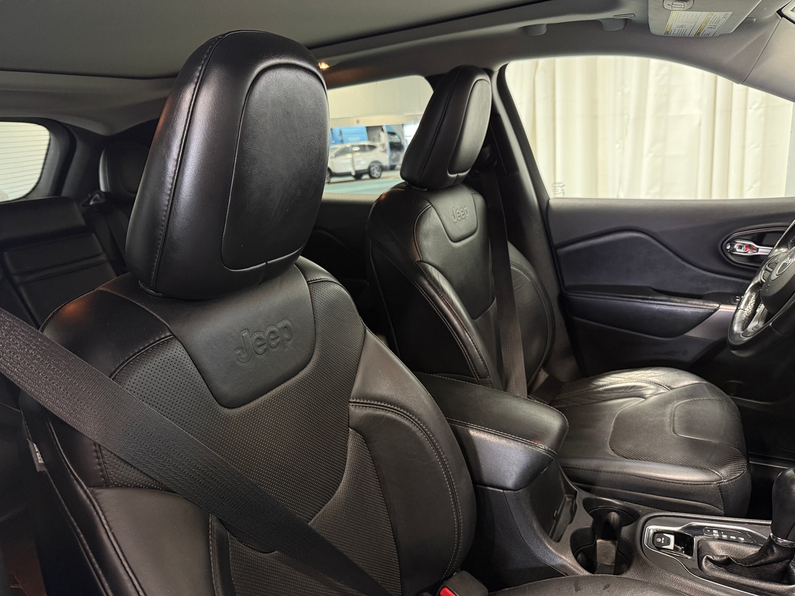 Thumbnail: 2019 Jeep Cherokee - 2
