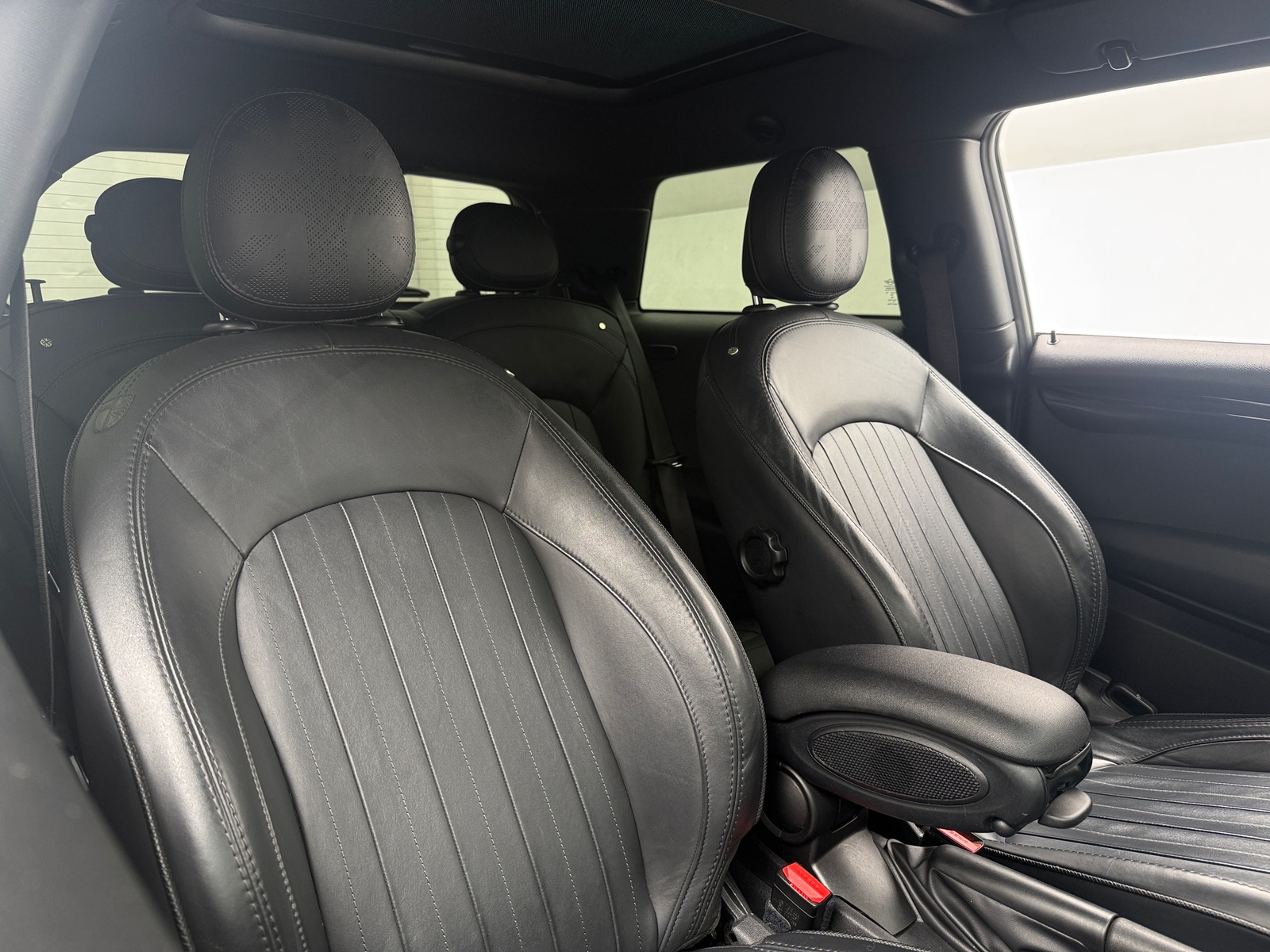 Thumbnail: 2021 MINI Cooper Hardtop - 2