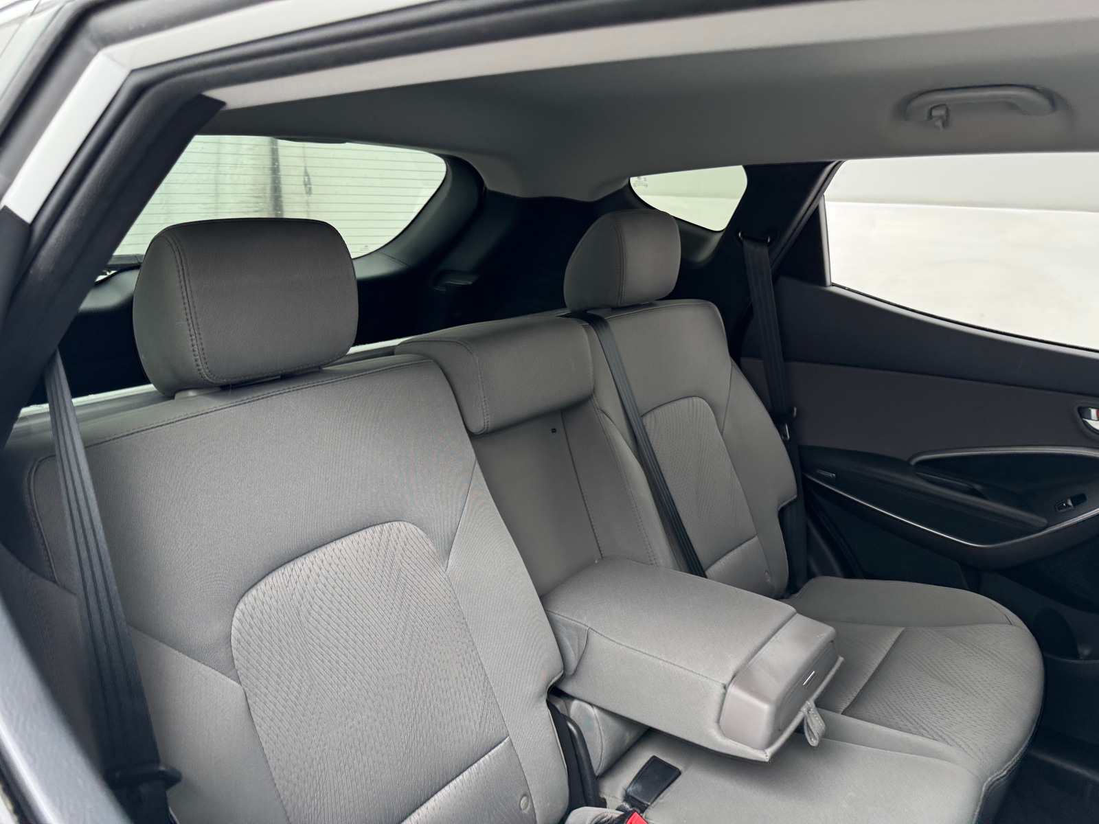 Thumbnail: 2016 Hyundai Santa Fe - 6