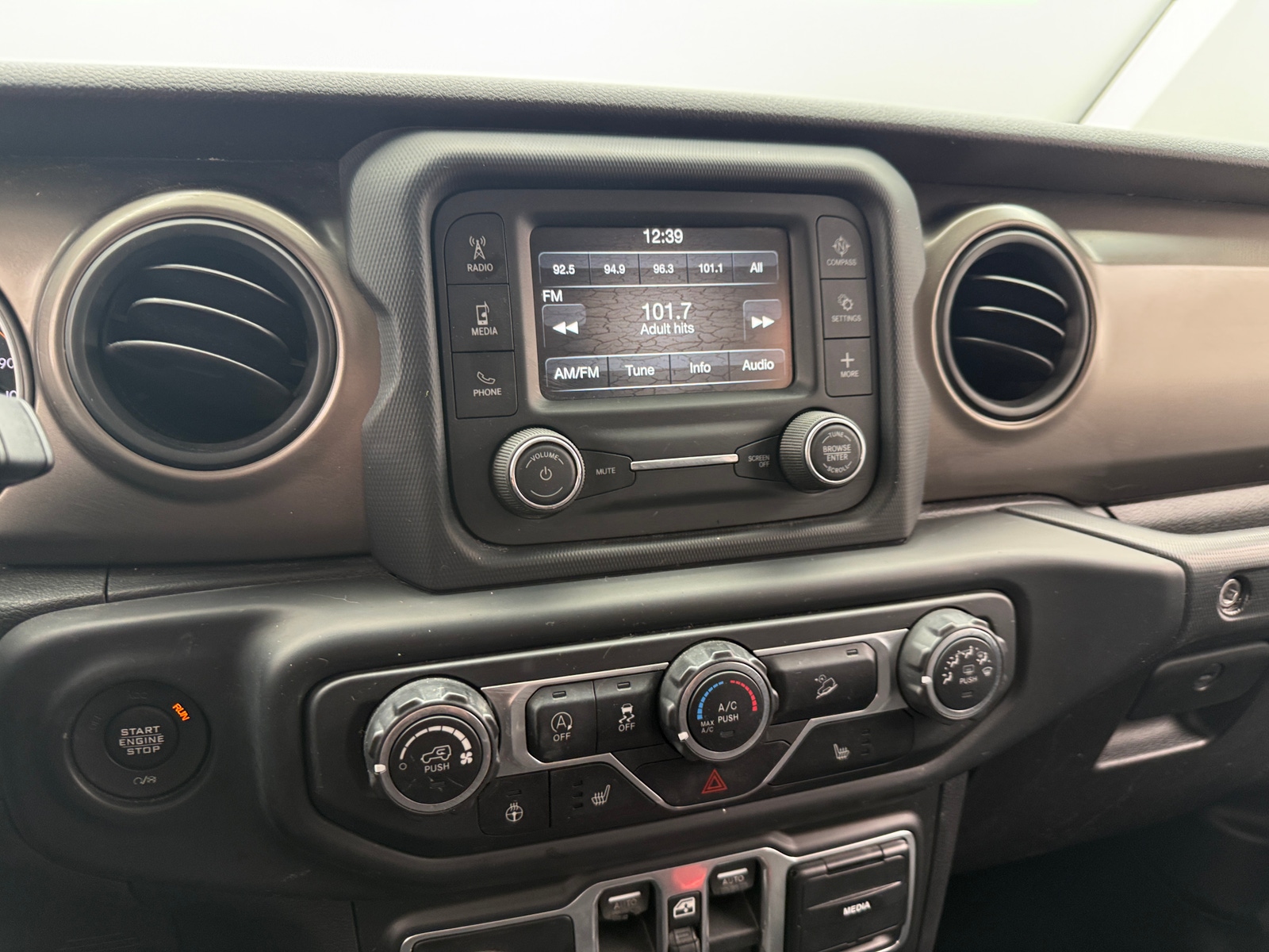 Thumbnail: 2018 Jeep Wrangler - 4
