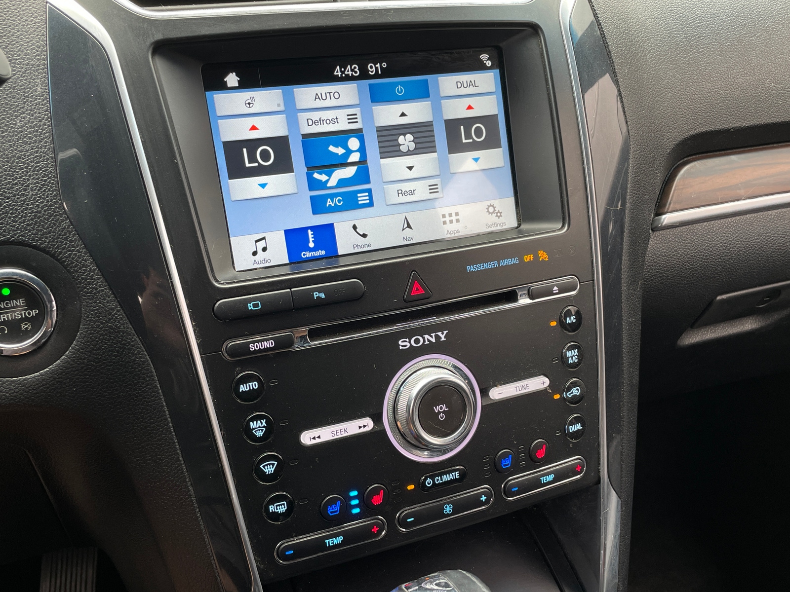 Thumbnail: 2018 Ford Explorer - 3