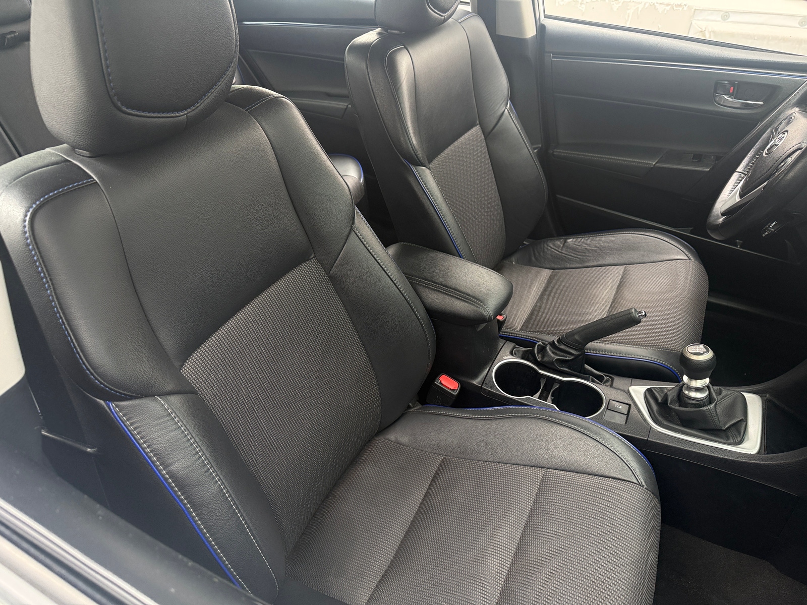 Thumbnail: 2019 Toyota Corolla - 2