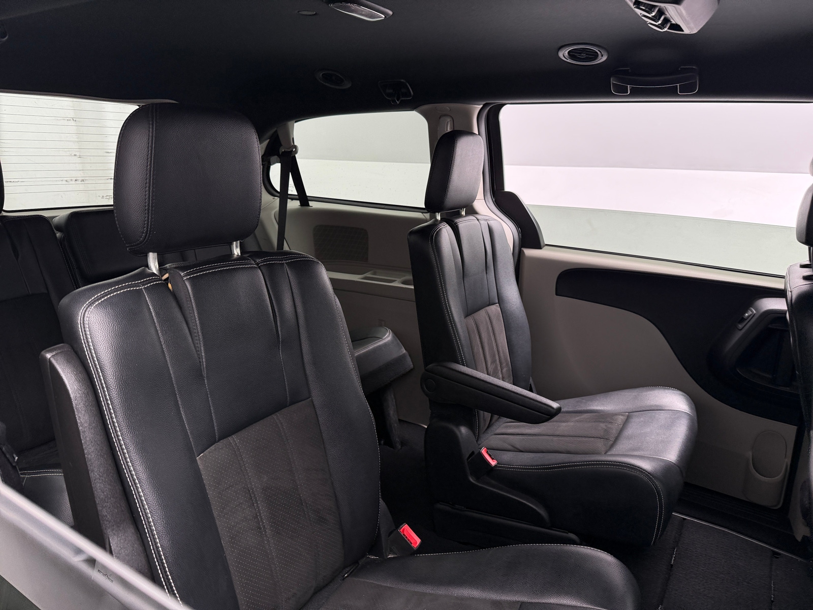 Thumbnail: 2019 Dodge Grand Caravan - 5