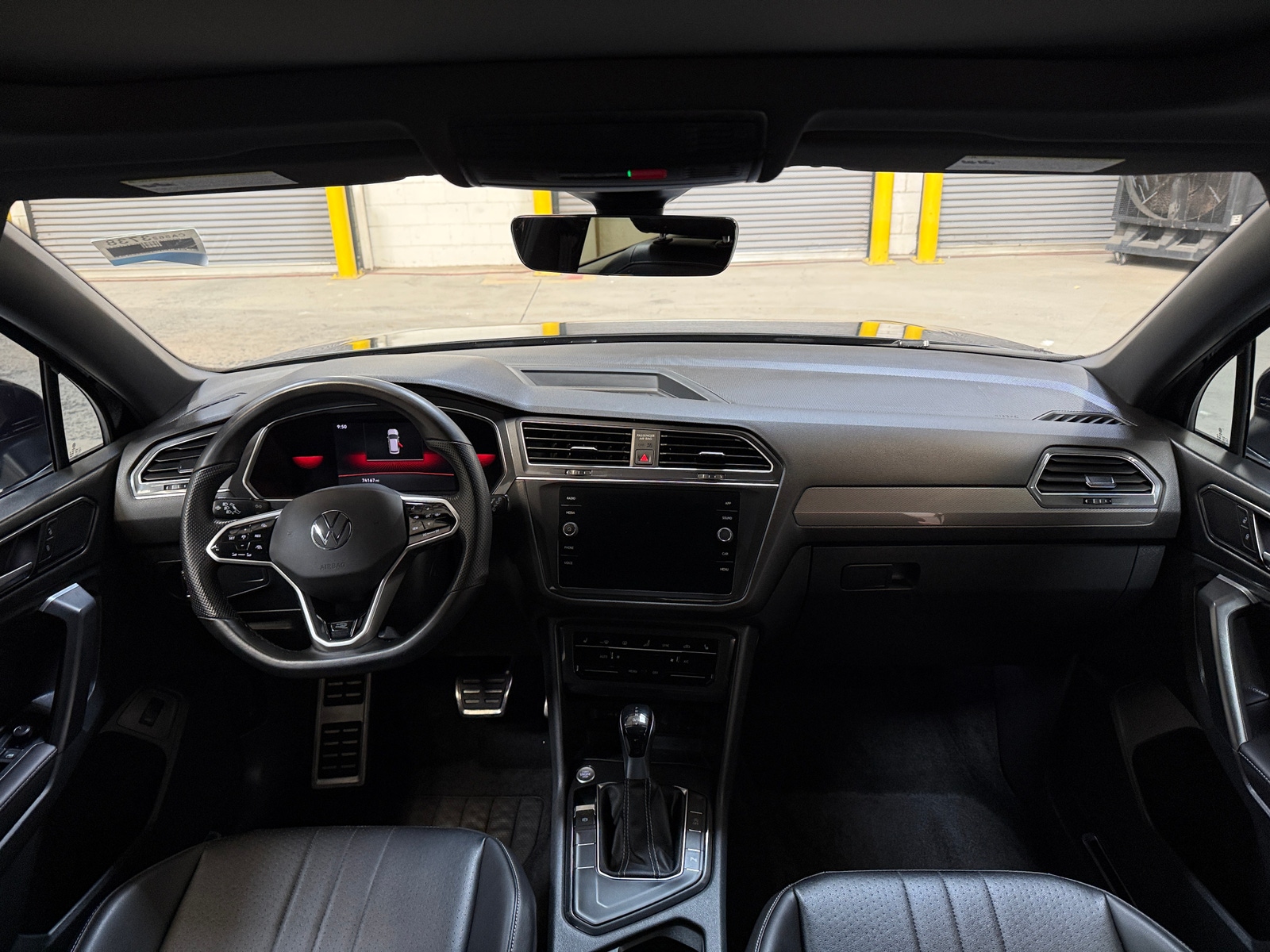 Thumbnail: 2022 Volkswagen Tiguan - 2