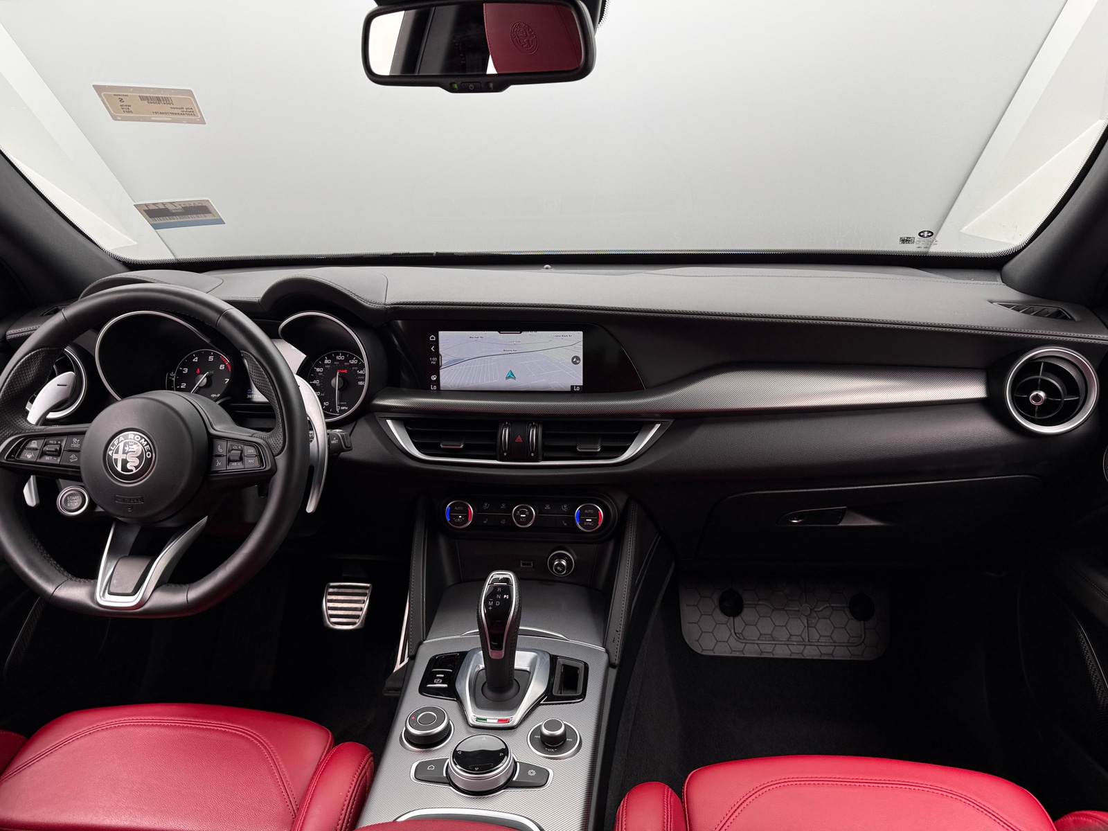 Thumbnail: 2023 Alfa Romeo Stelvio - 2