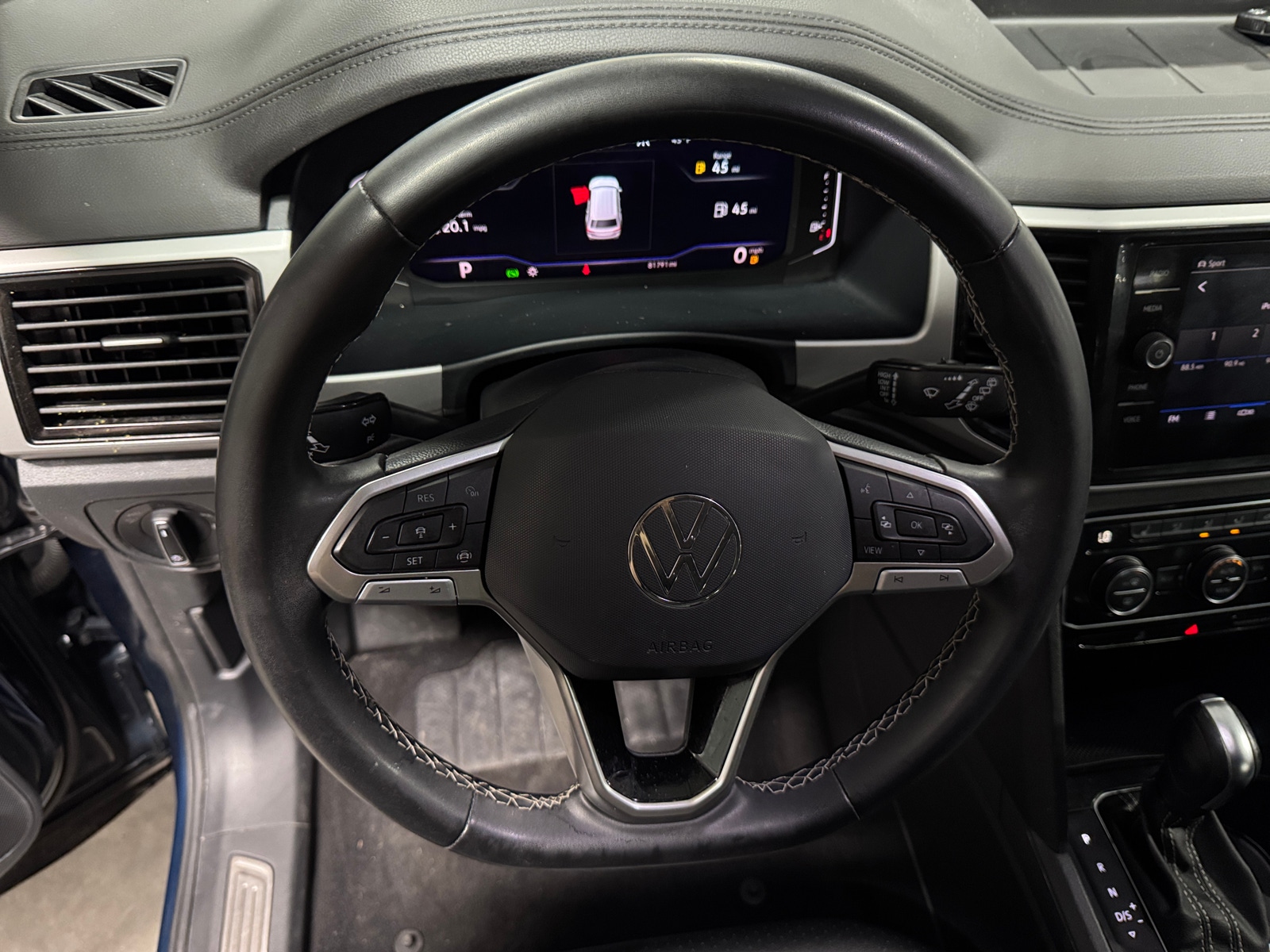 Thumbnail: 2022 Volkswagen Atlas - 4