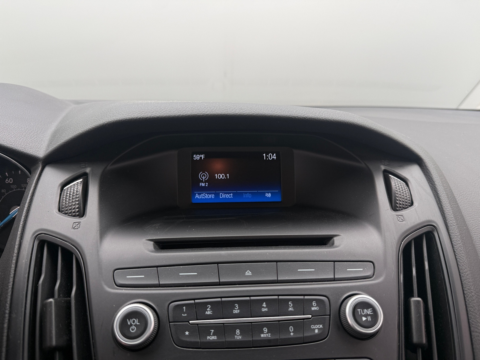 Thumbnail: 2017 Ford Focus - 4