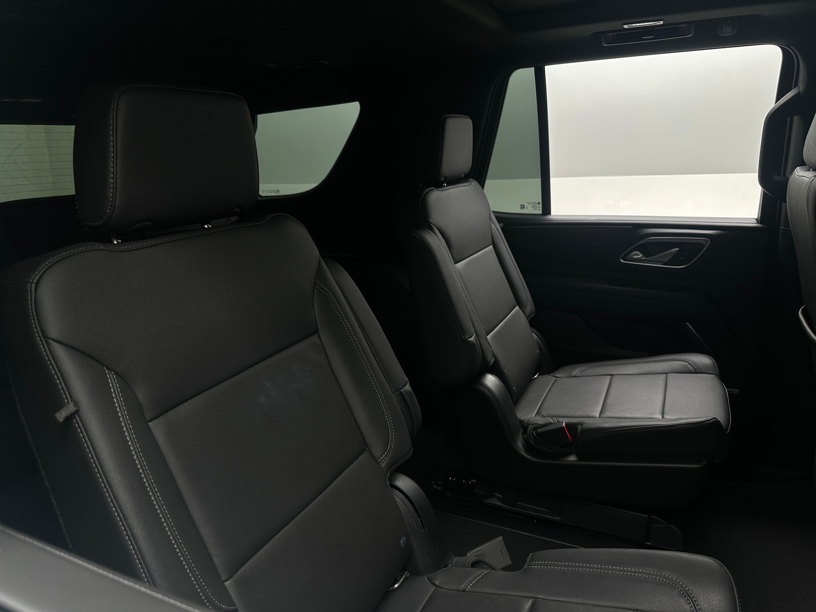 Thumbnail: 2022 Chevrolet Tahoe - 5