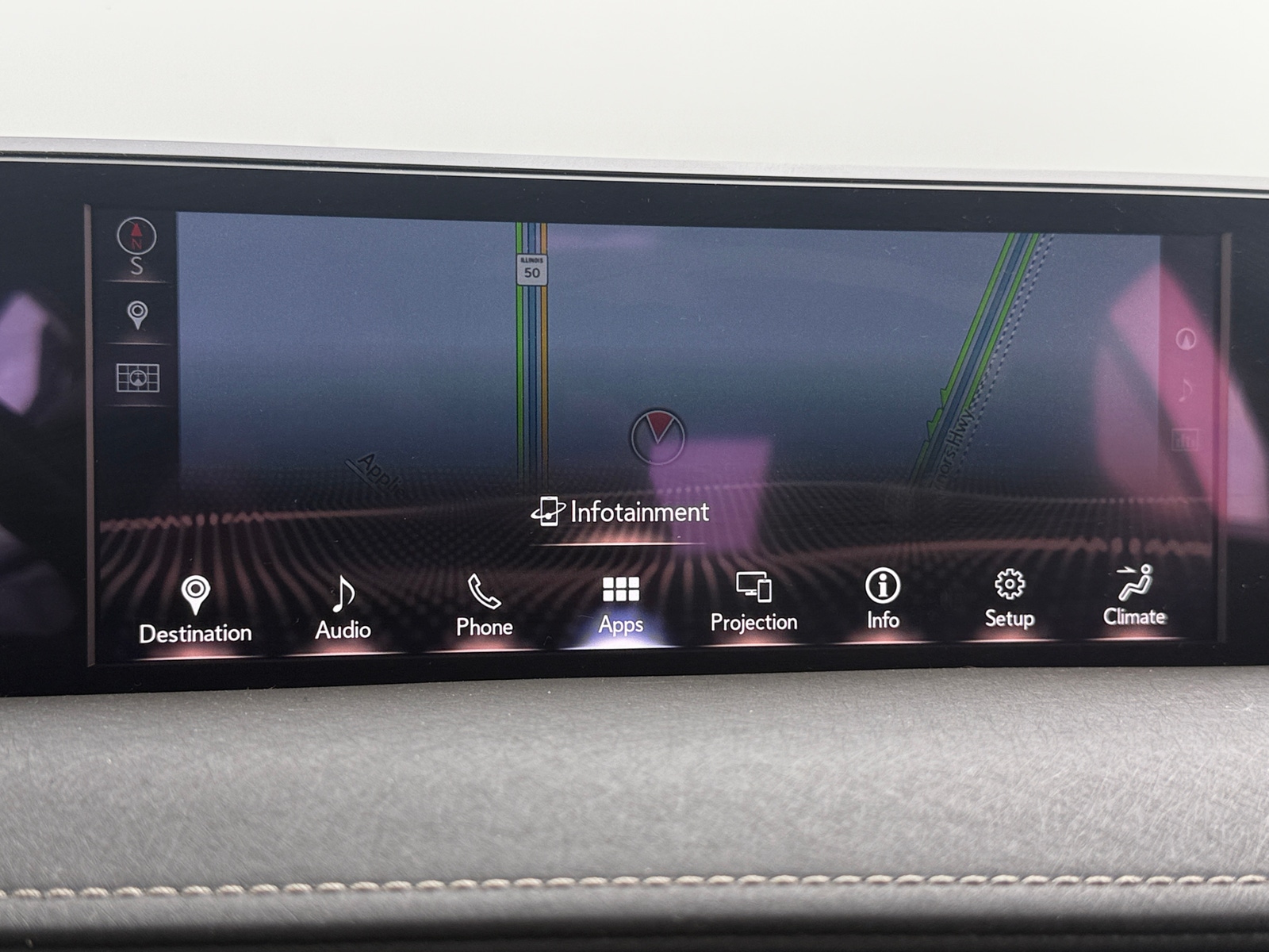 Thumbnail: 2019 Lexus UX - 3