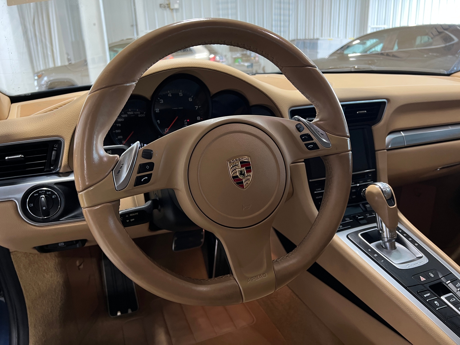 Thumbnail: 2014 Porsche 911 - 3