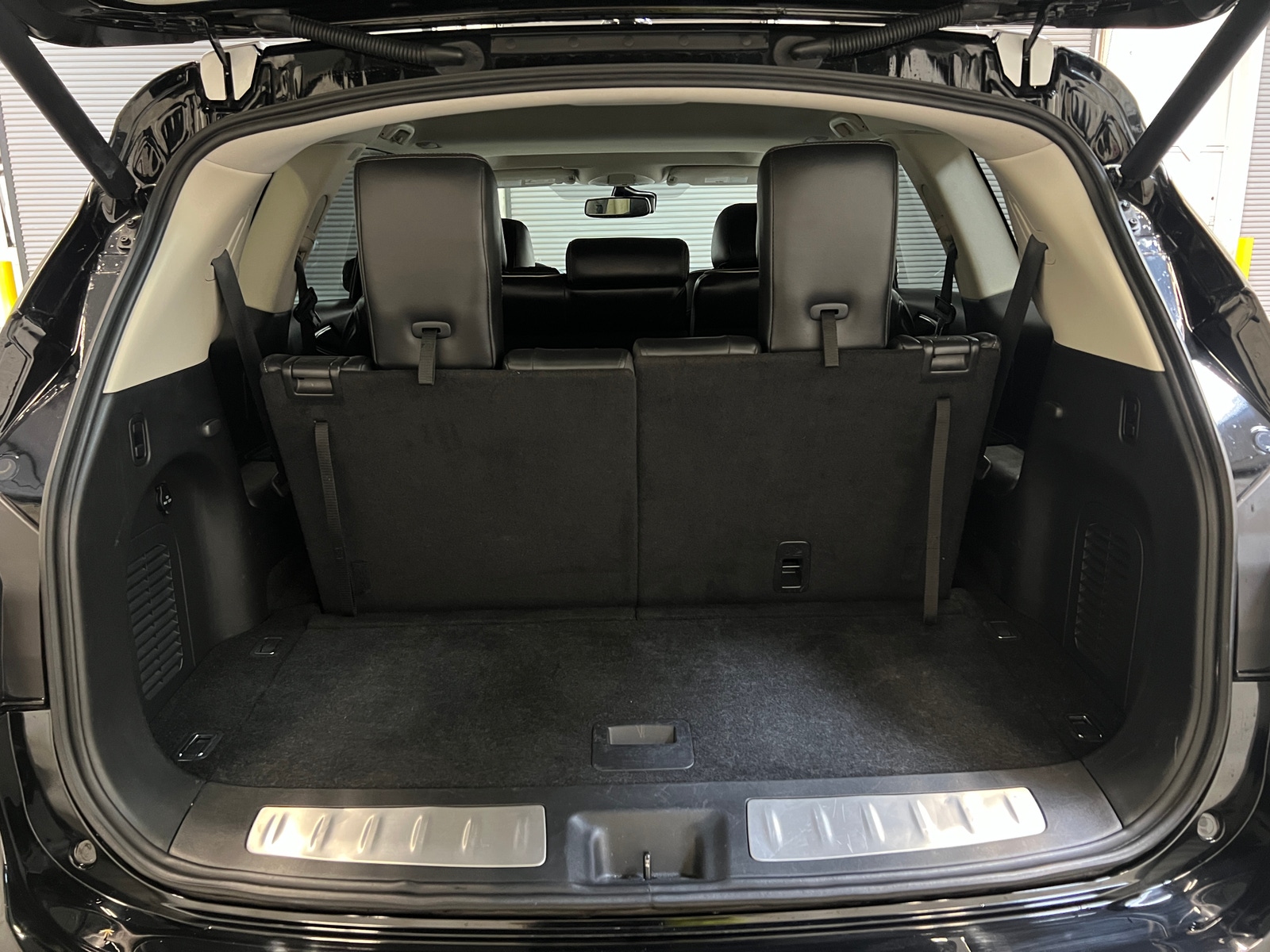 Thumbnail: 2019 INFINITI QX60 - 6