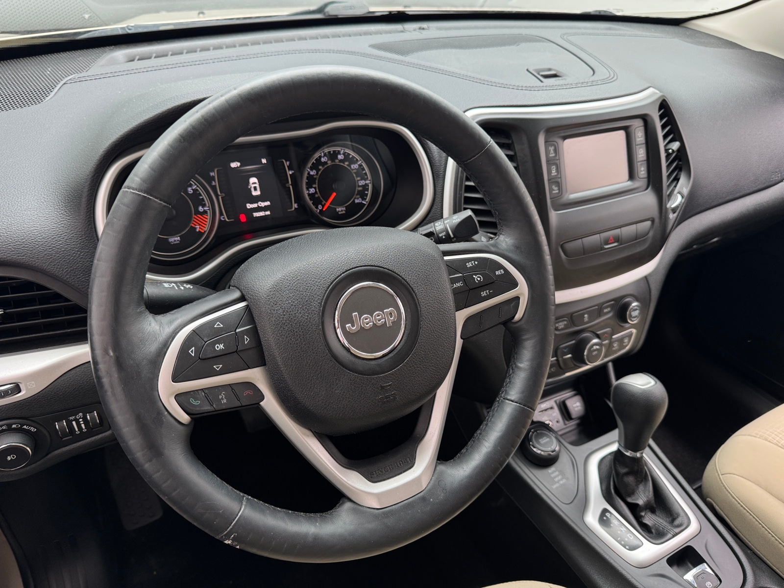 Thumbnail: 2015 Jeep Cherokee - 5