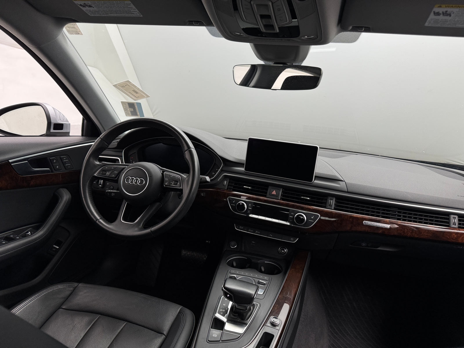Thumbnail: 2019 Audi A4 - 2