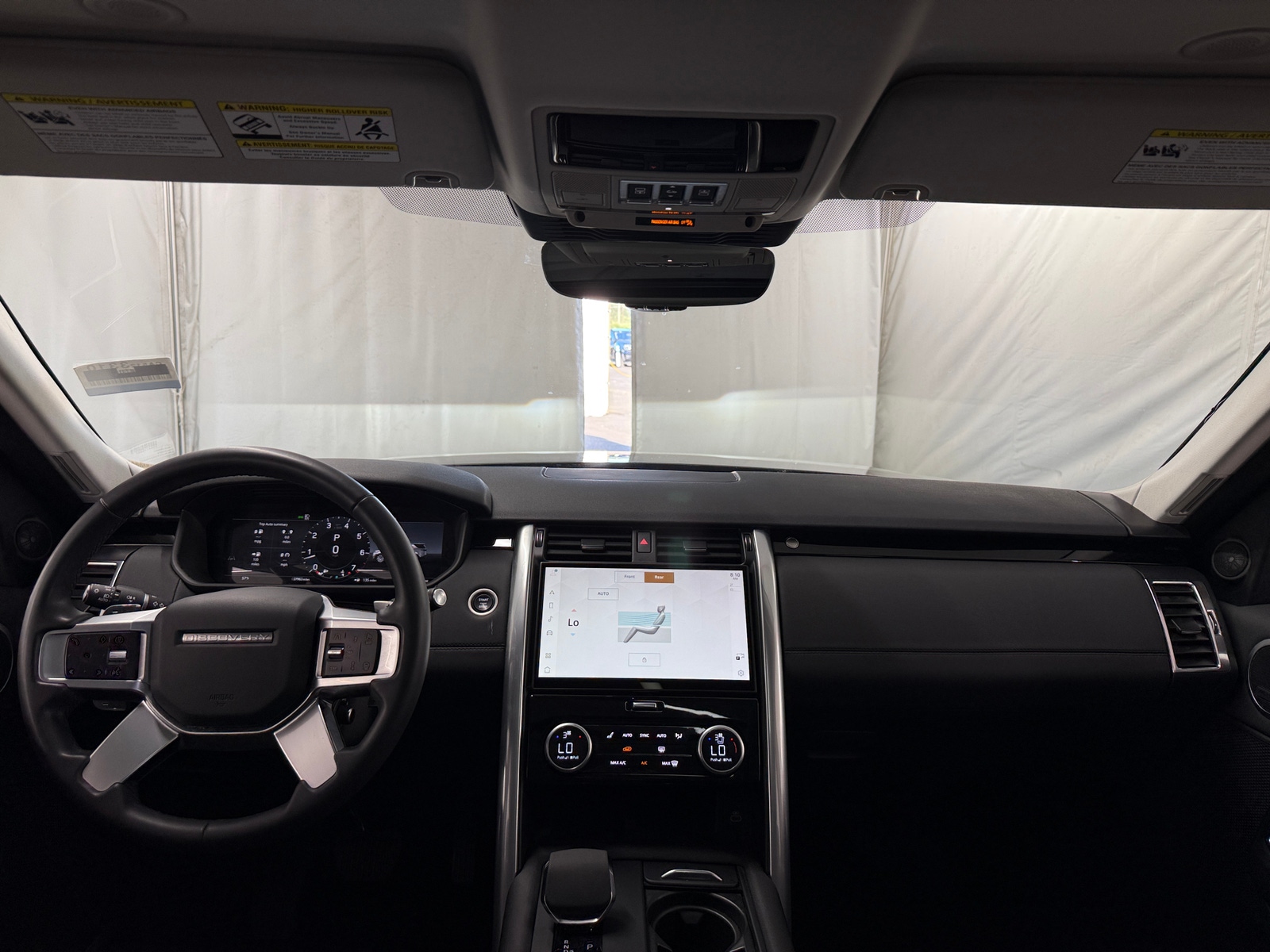 Thumbnail: 2024 Land Rover Discovery - 2