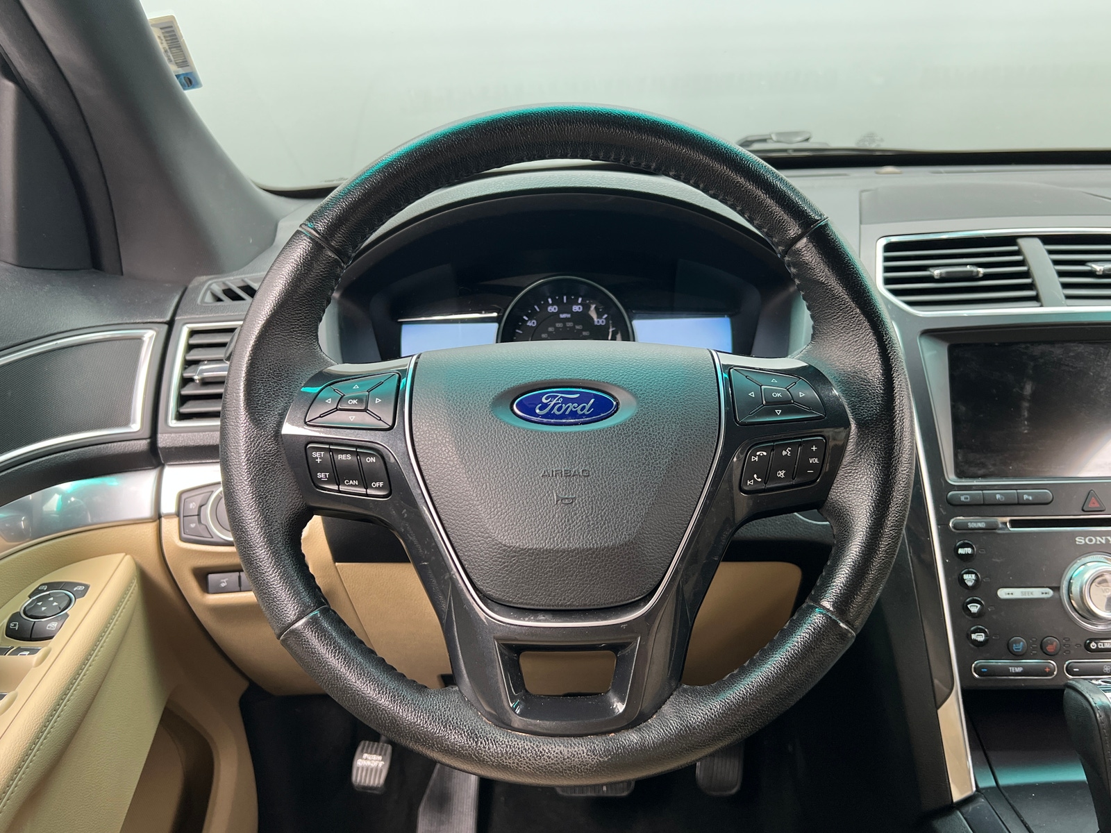 Thumbnail: 2017 Ford Explorer - 4