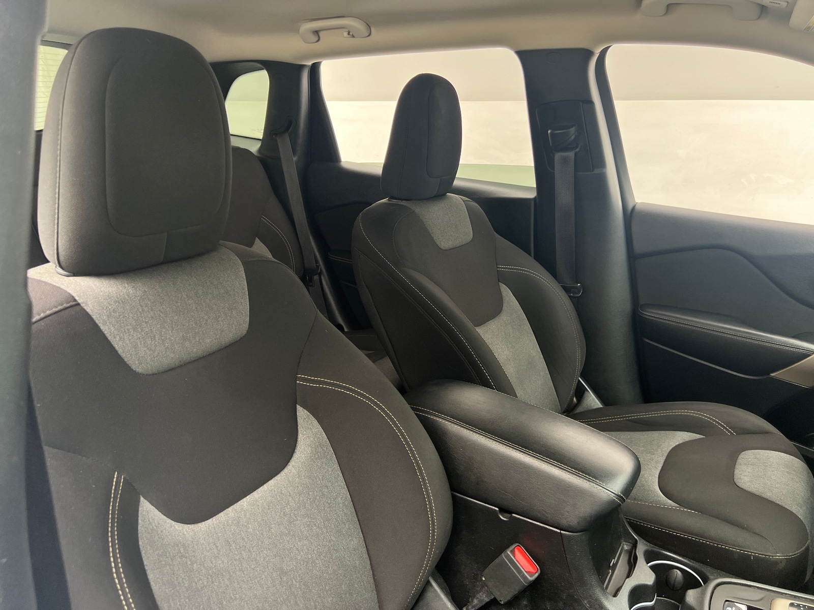 Thumbnail: 2018 Jeep Cherokee - 2
