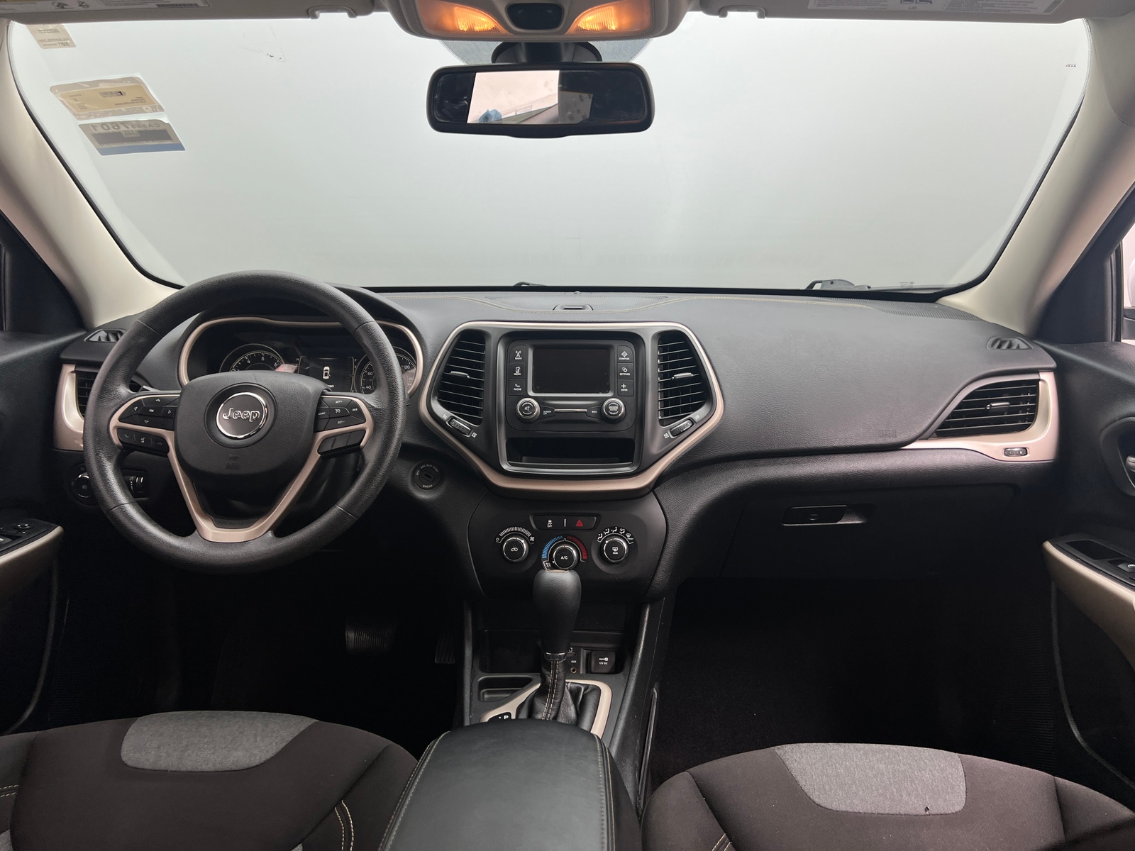 Thumbnail: 2018 Jeep Cherokee - 3