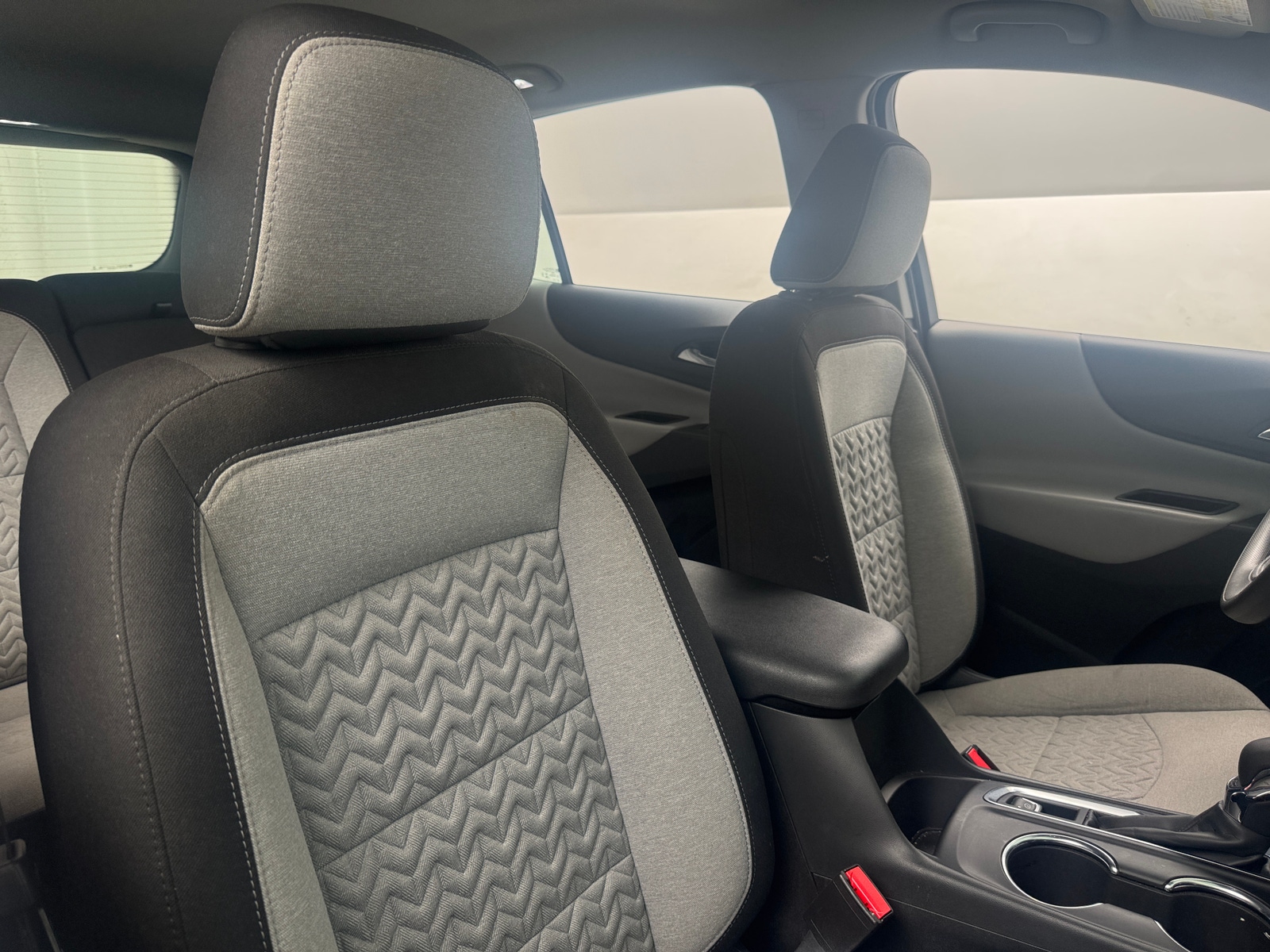 Thumbnail: 2022 Chevrolet Equinox - 2