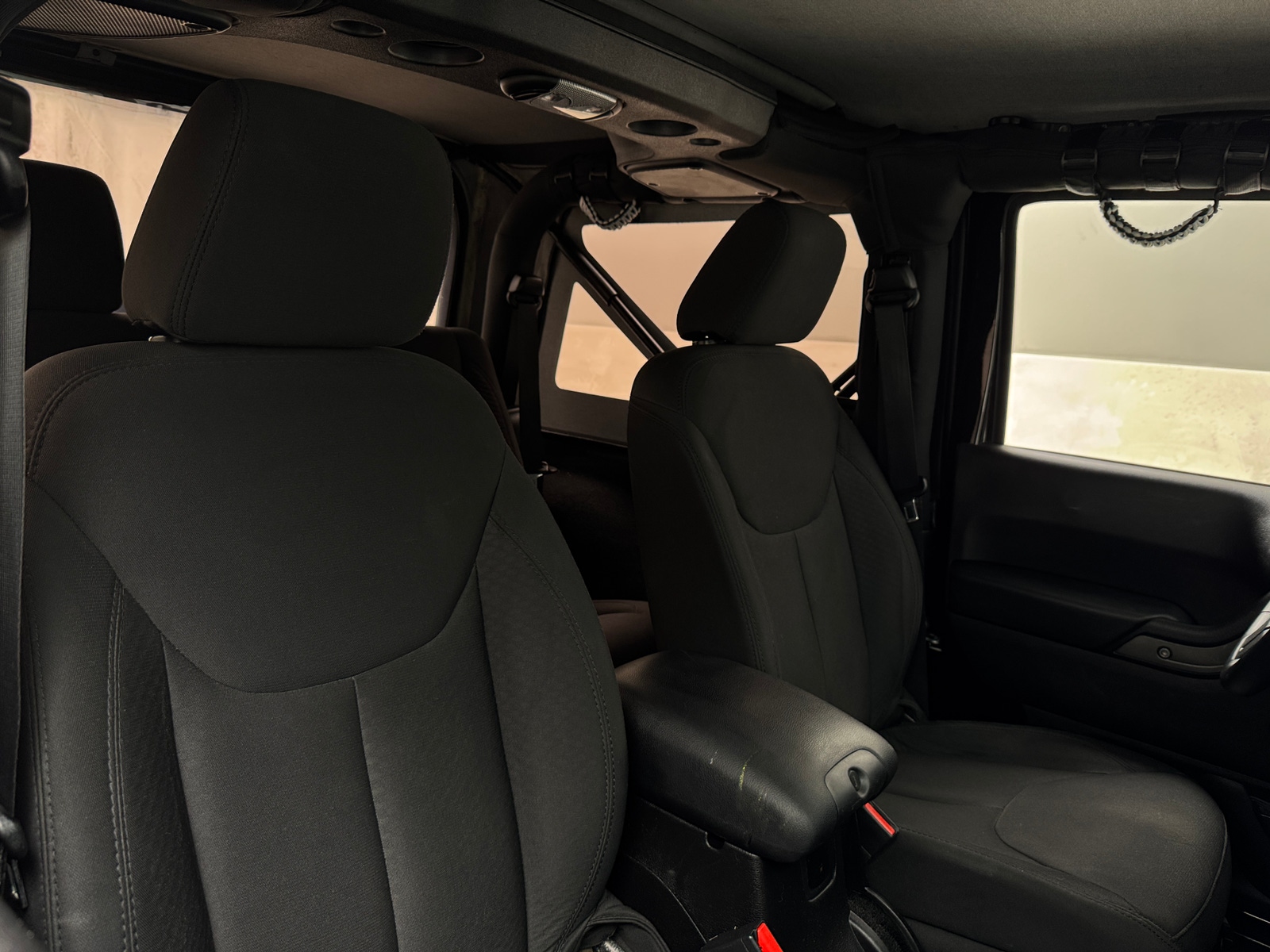 Thumbnail: 2015 Jeep Wrangler - 2