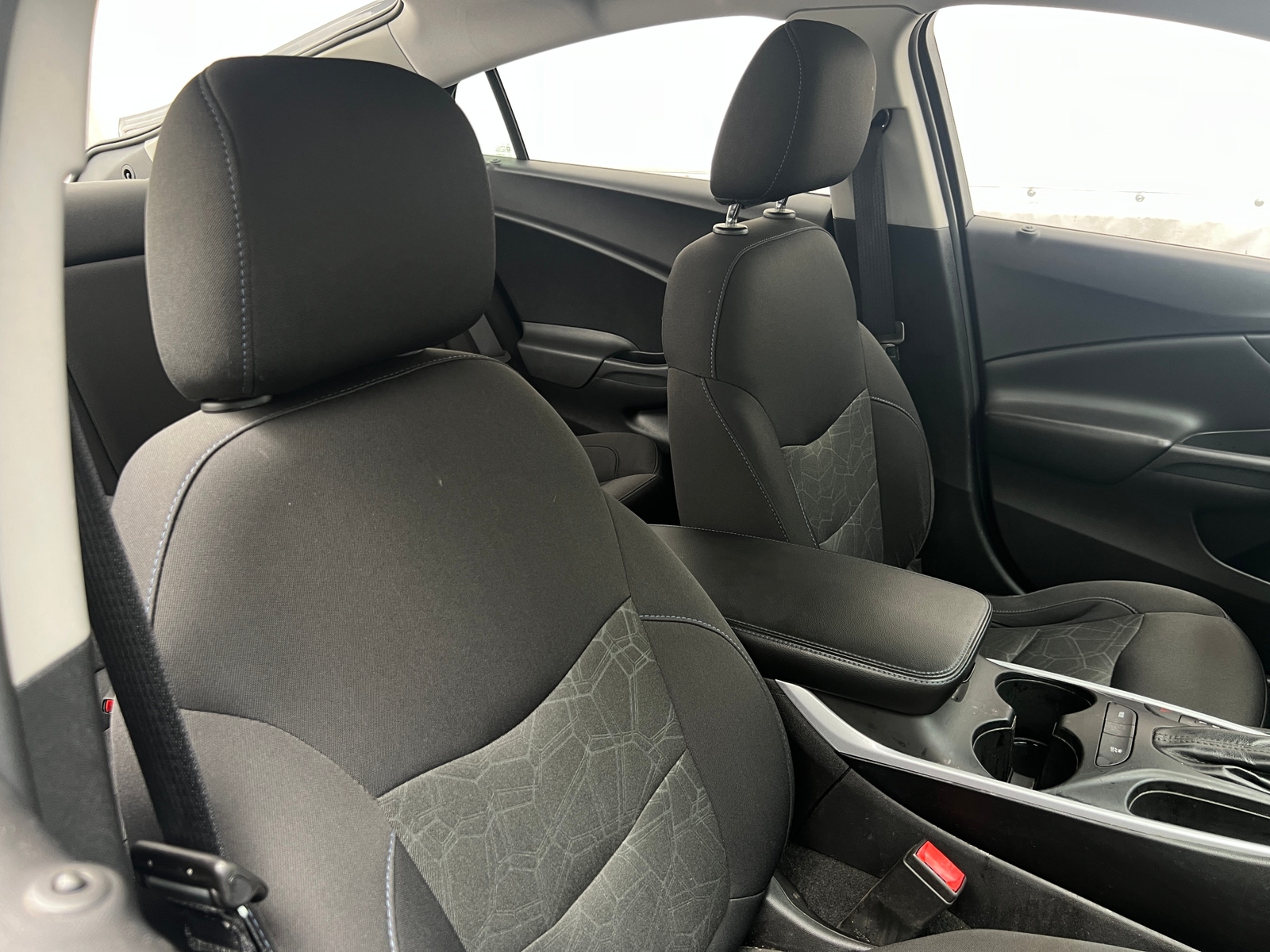Thumbnail: 2018 Chevrolet Volt - 2