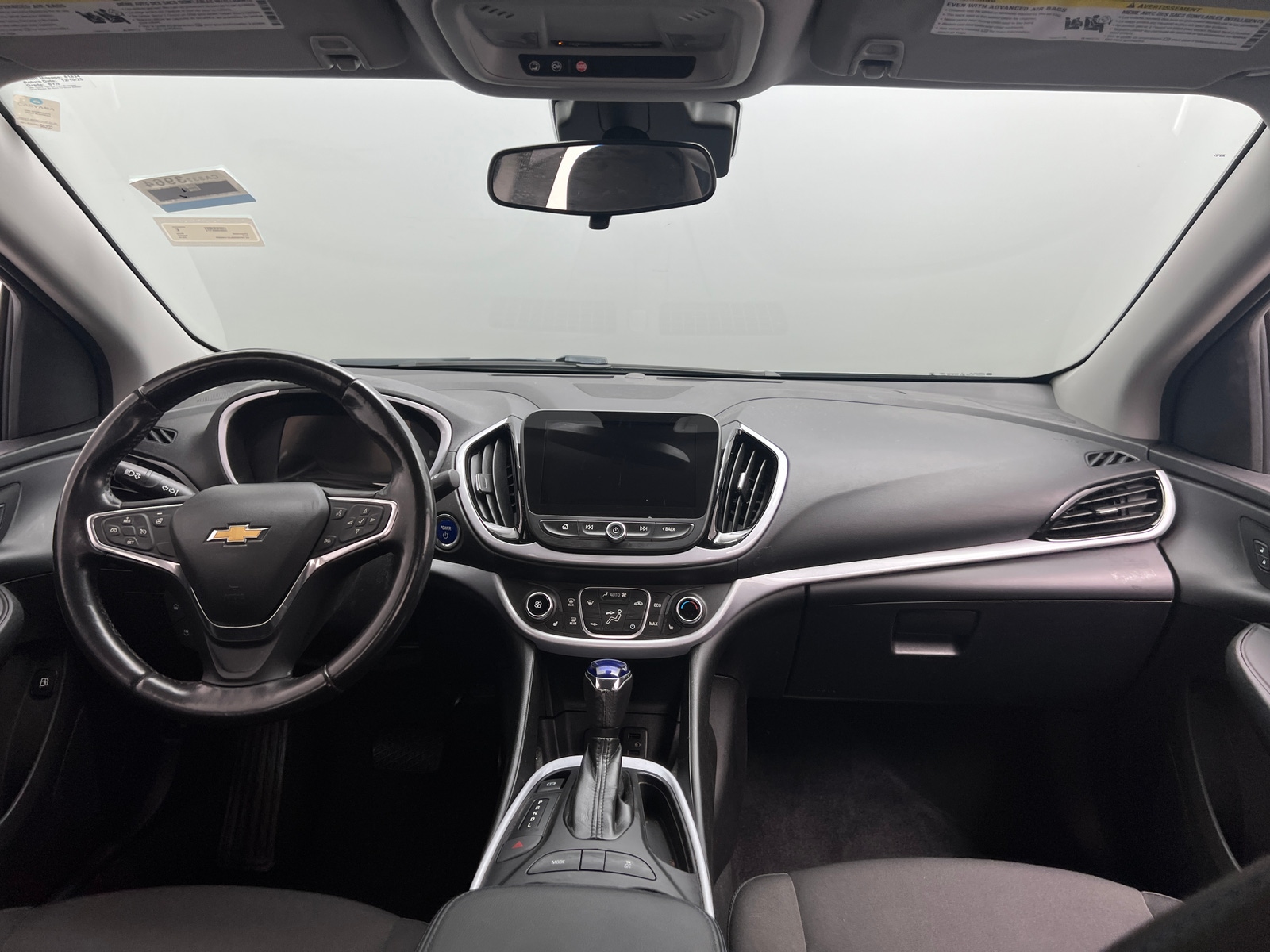 Thumbnail: 2018 Chevrolet Volt - 3