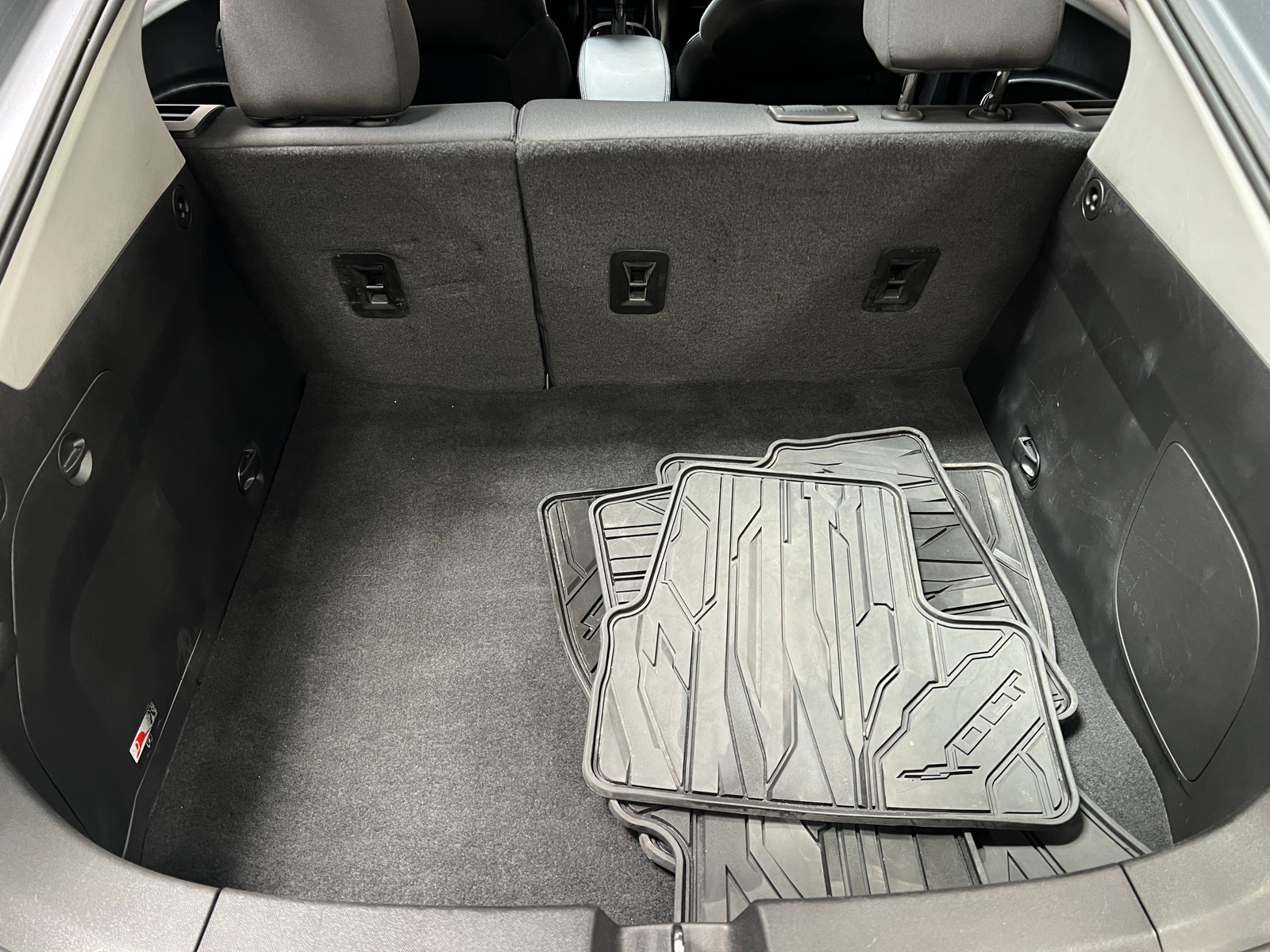 Thumbnail: 2018 Chevrolet Volt - 7