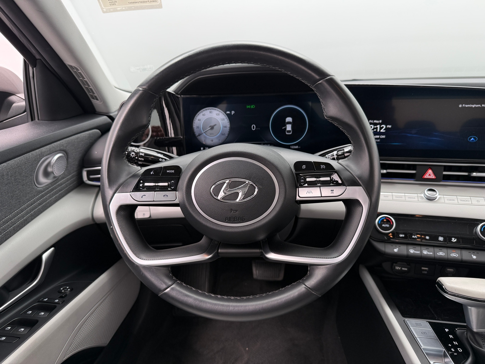 Thumbnail: 2023 Hyundai Elantra - 4
