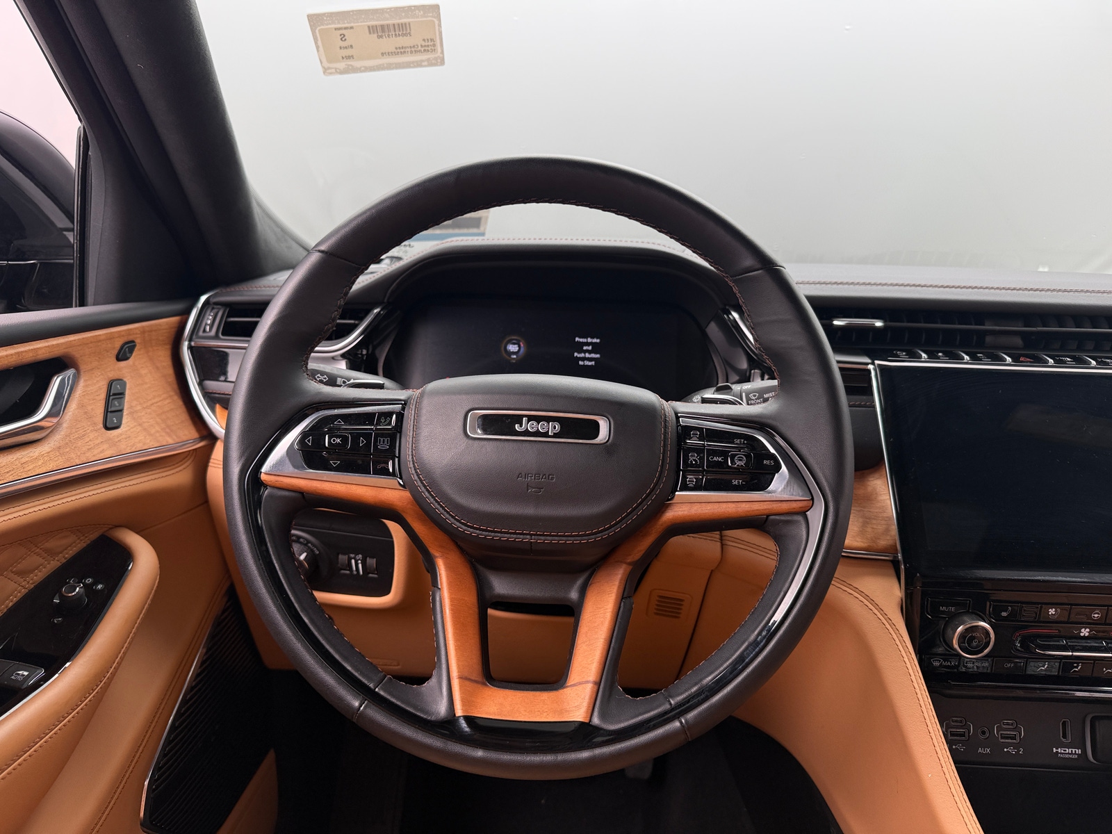 Thumbnail: 2024 Jeep Grand Cherokee - 4