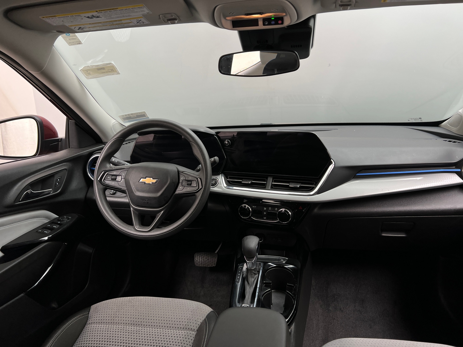 Thumbnail: 2025 Chevrolet Trax - 3