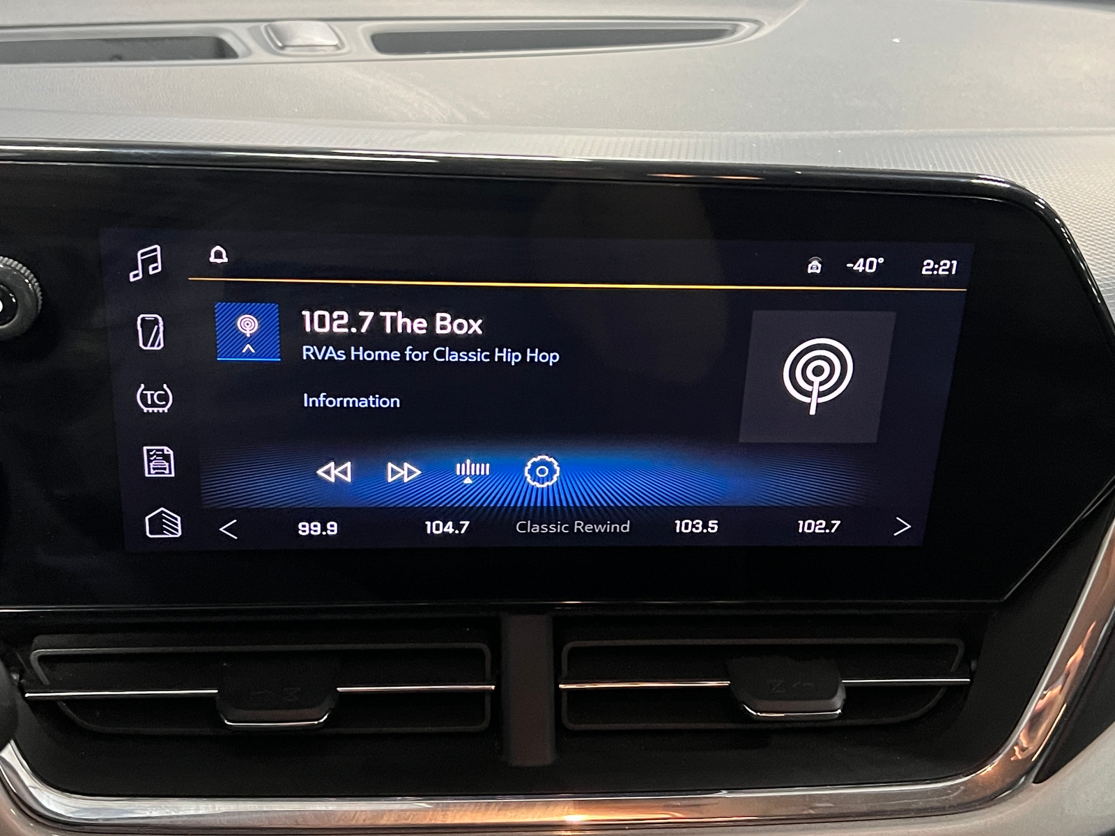 Thumbnail: 2025 Chevrolet Trax - 4