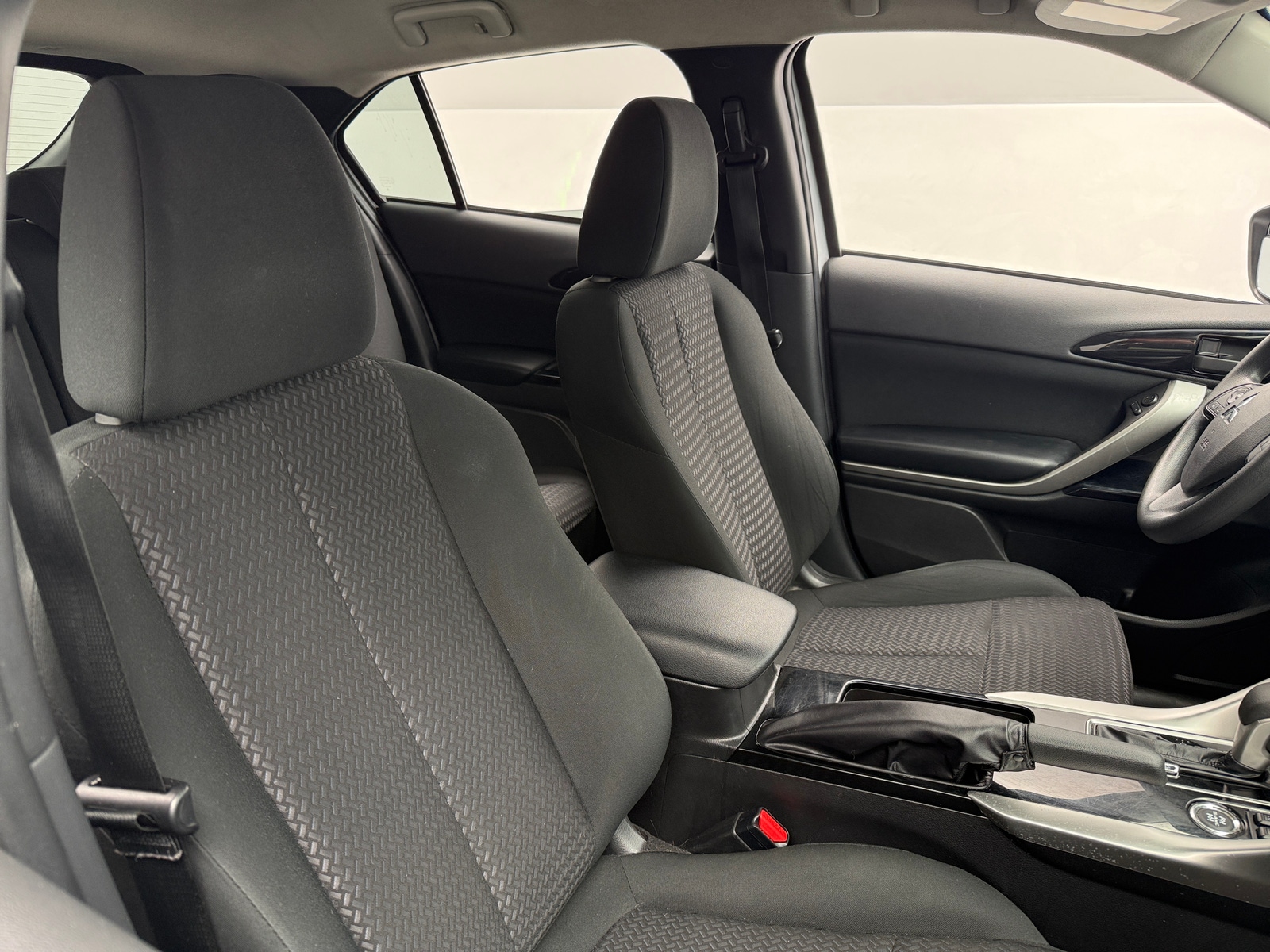 Thumbnail: 2024 Mitsubishi Eclipse Cross - 2