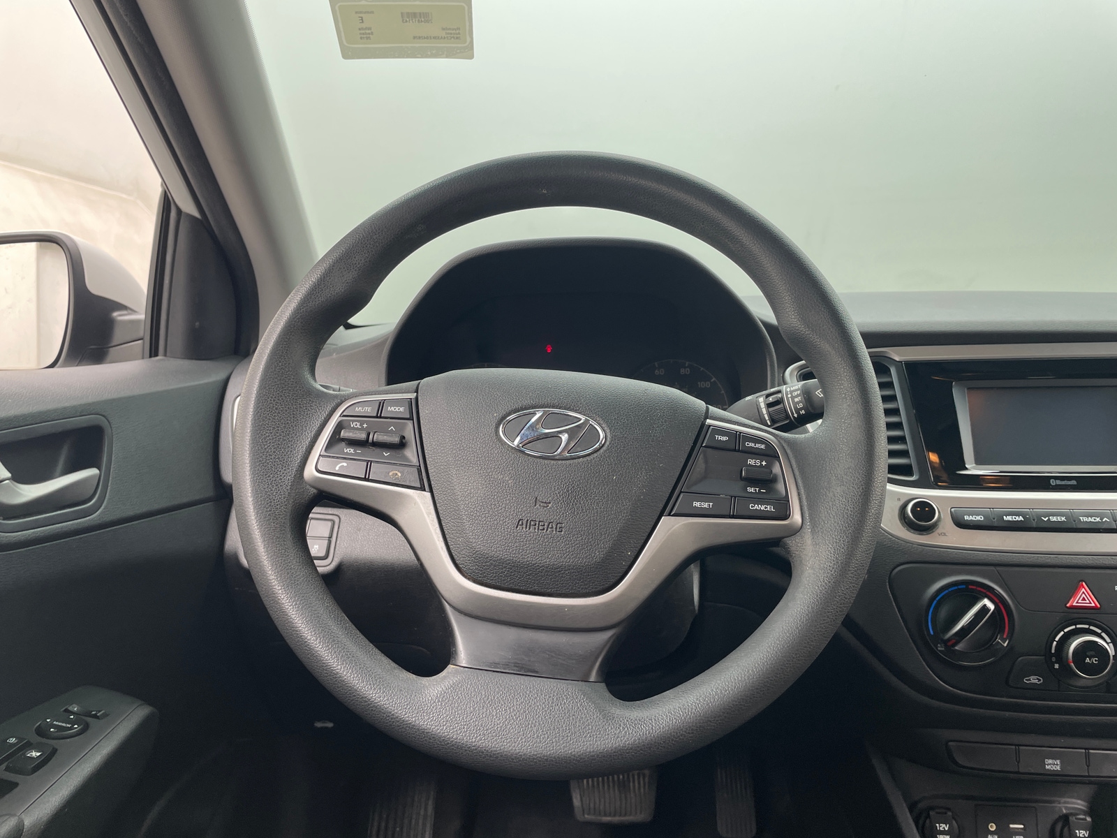 Thumbnail: 2019 Hyundai Accent - 5