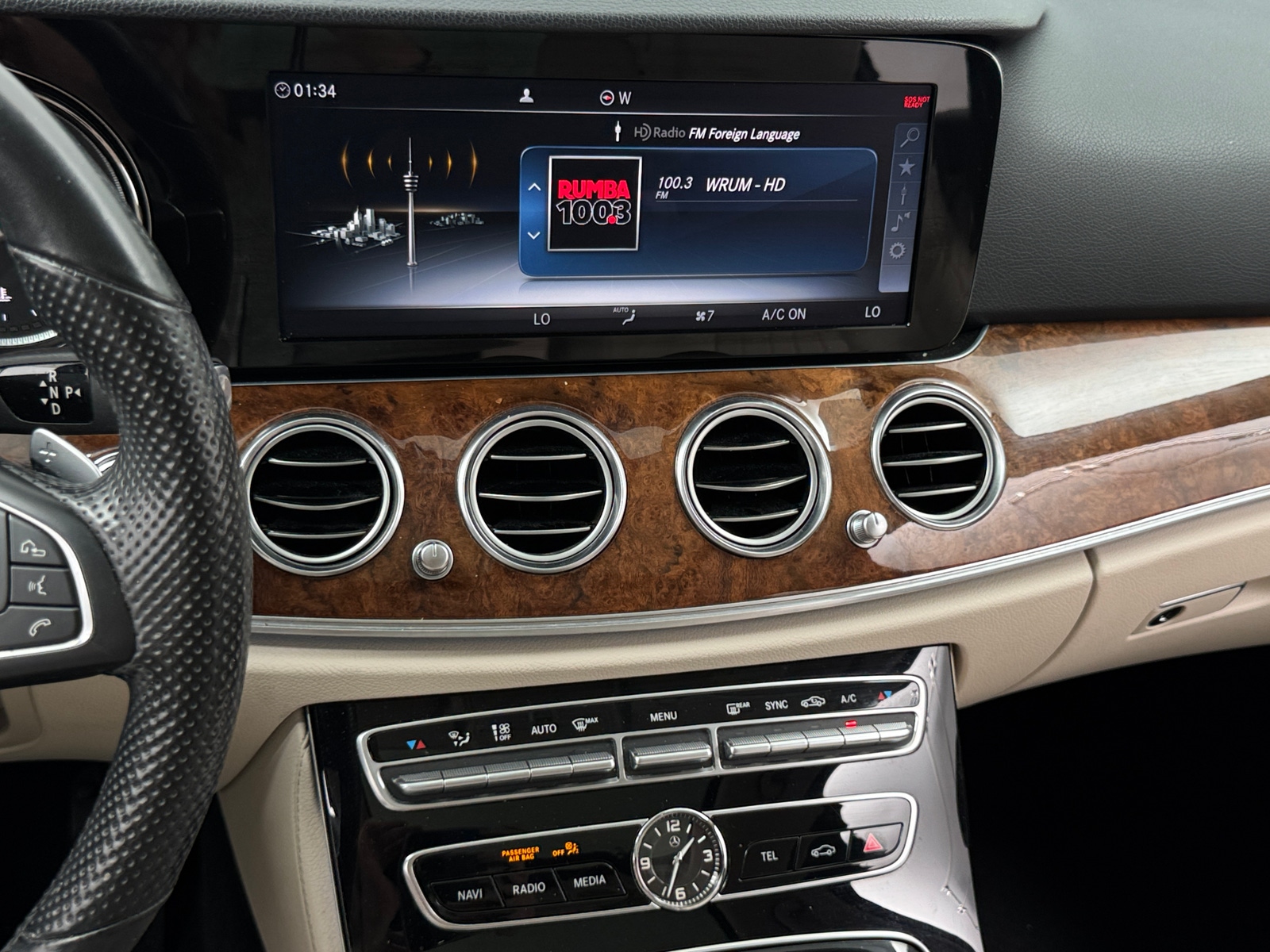 Thumbnail: 2017 Mercedes-Benz E-Class - 3