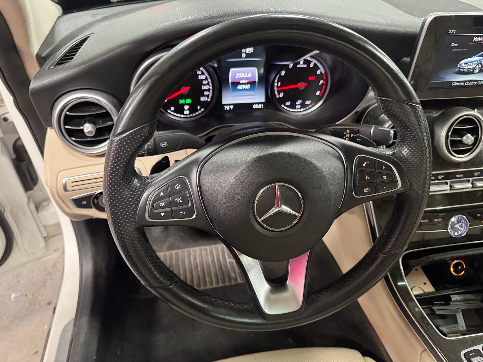 Thumbnail: 2015 Mercedes-Benz C-Class - 4