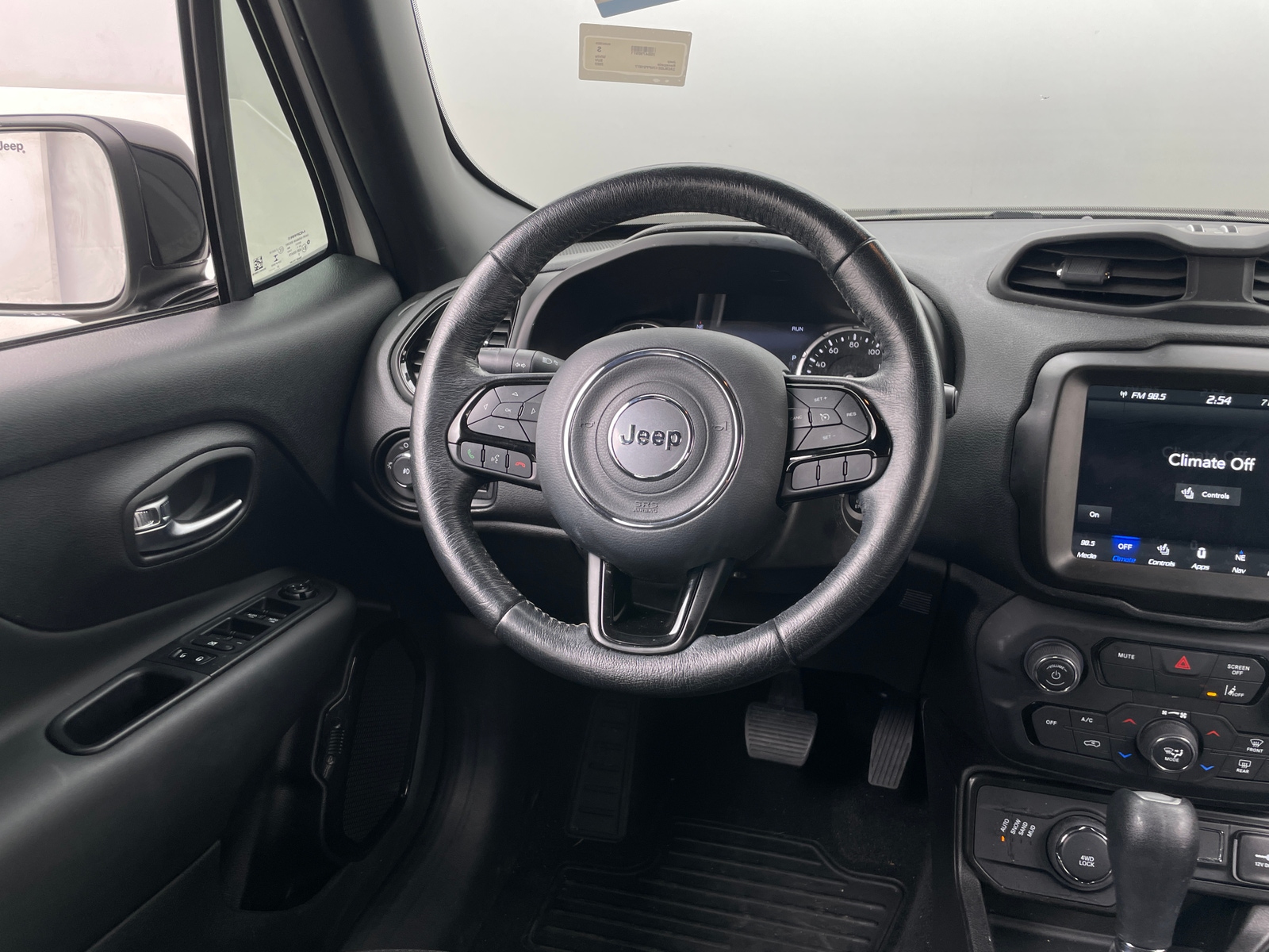 Thumbnail: 2022 Jeep Renegade - 5