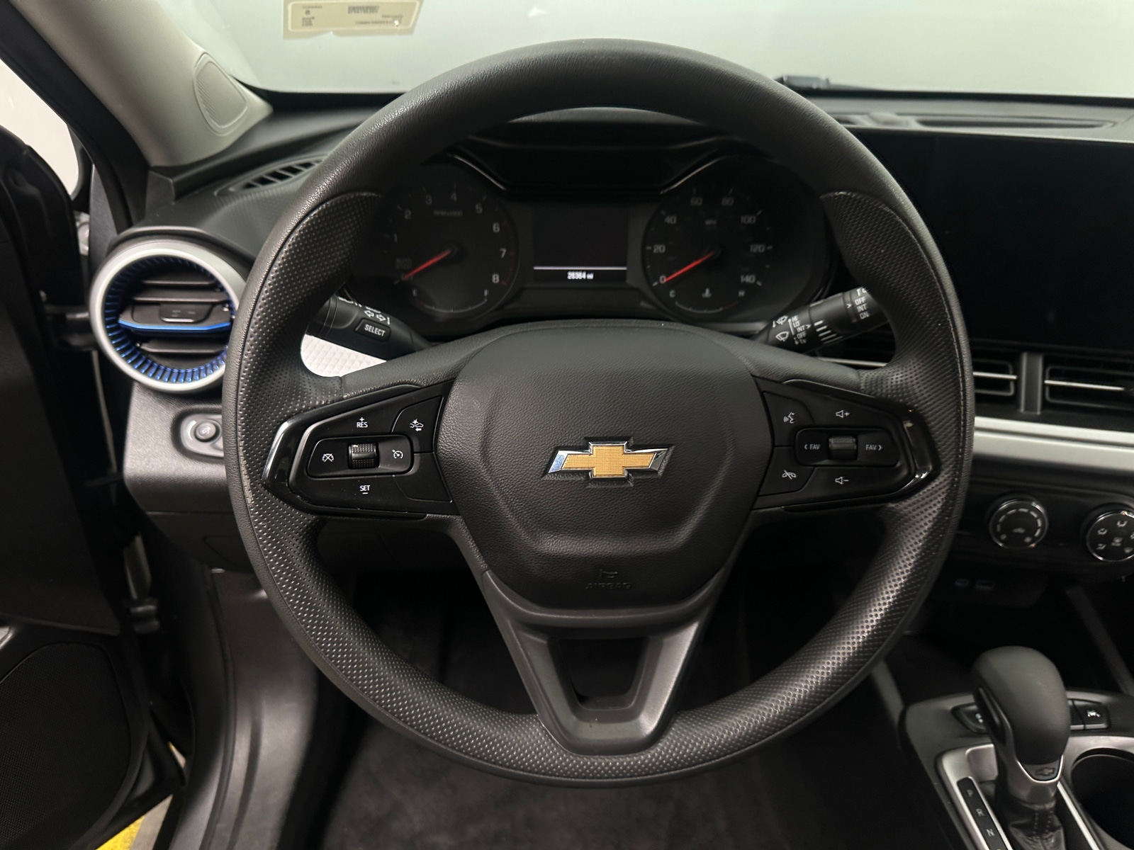 Thumbnail: 2024 Chevrolet Trax - 5