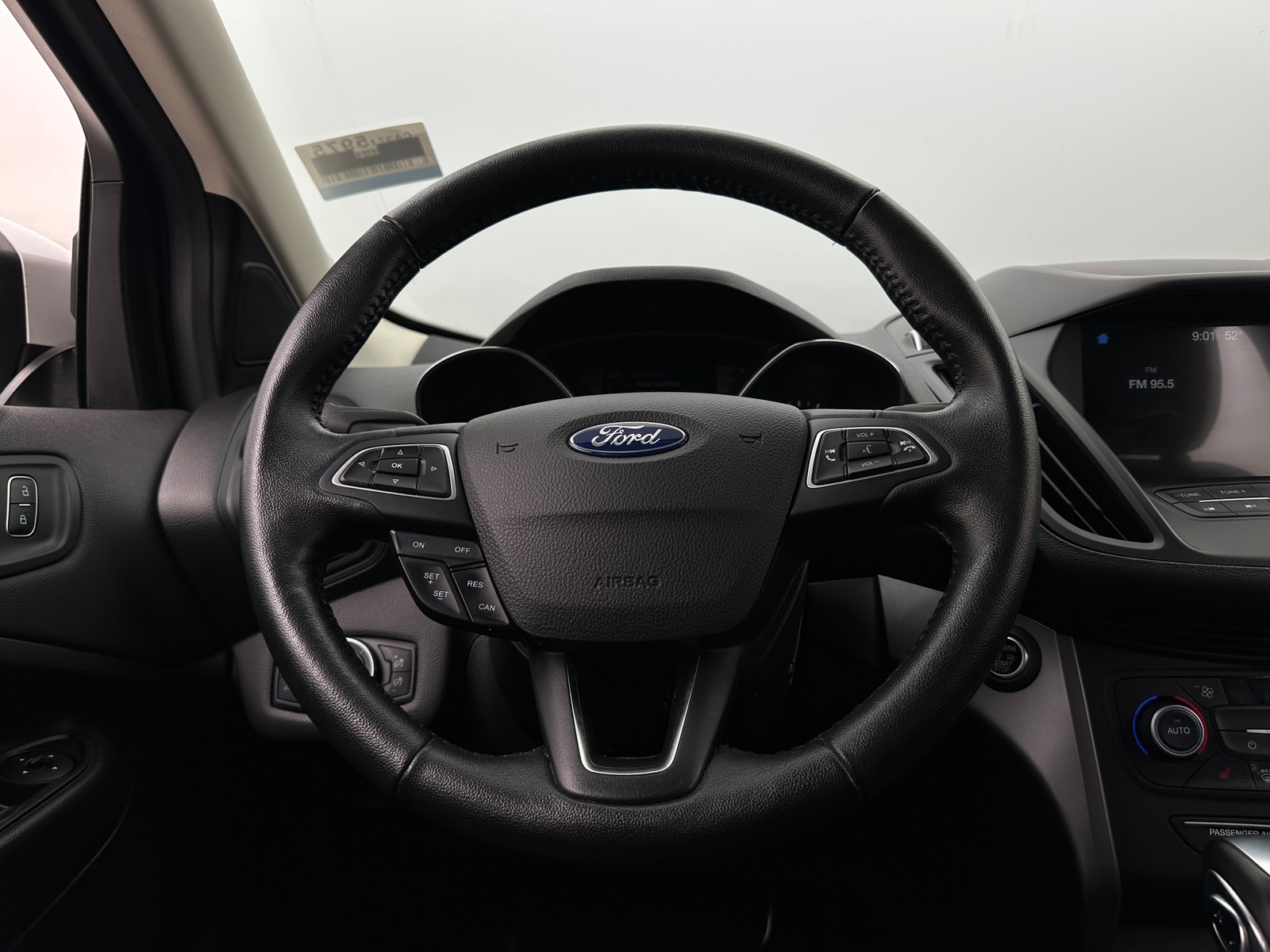 Thumbnail: 2019 Ford Escape - 4